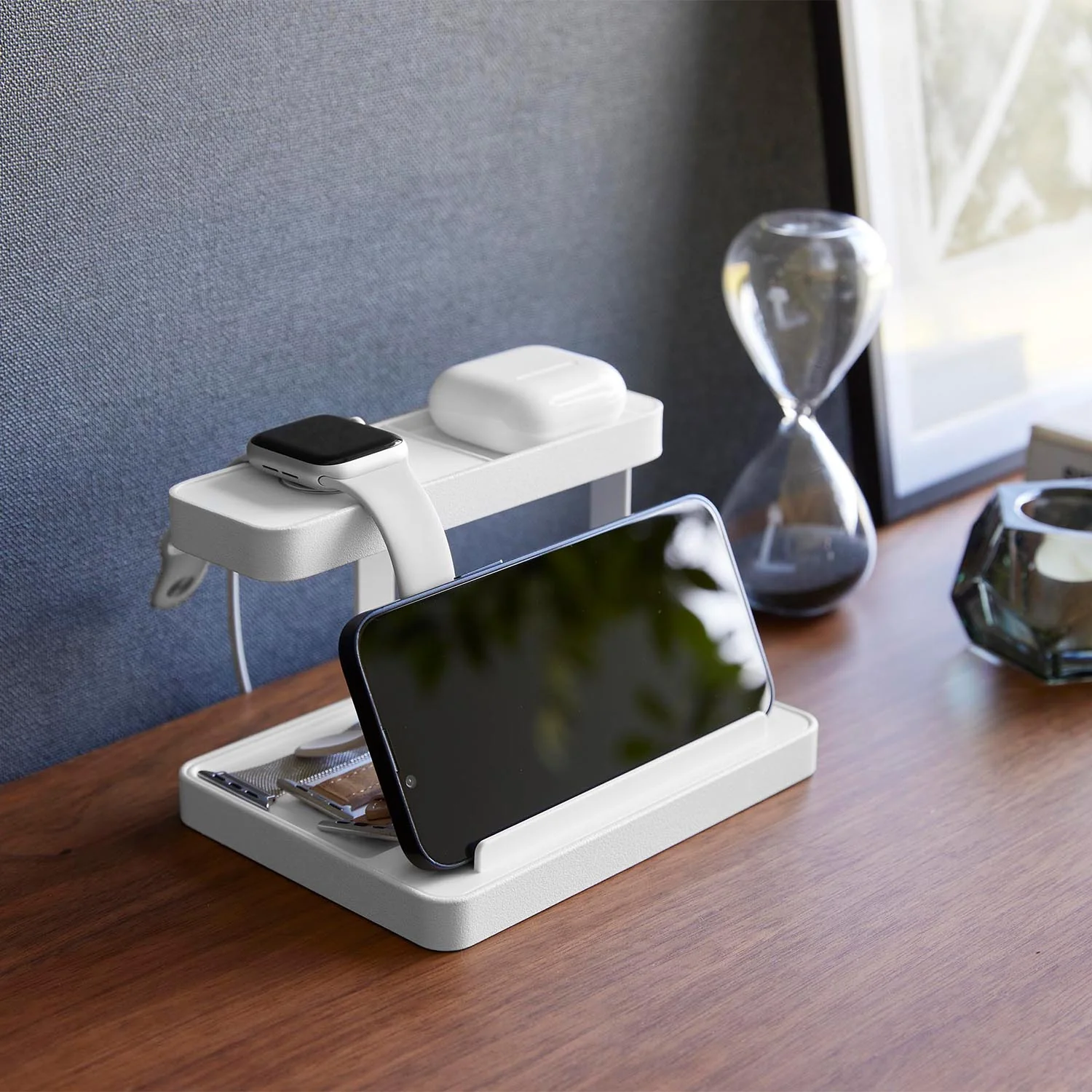 モバイル充電ステーション タワー