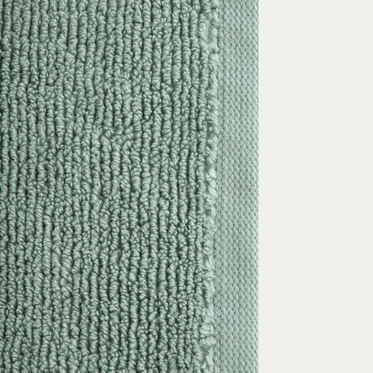 Ręcznik DESMA pistacjowy miękki 600 gsm 70x130 cm