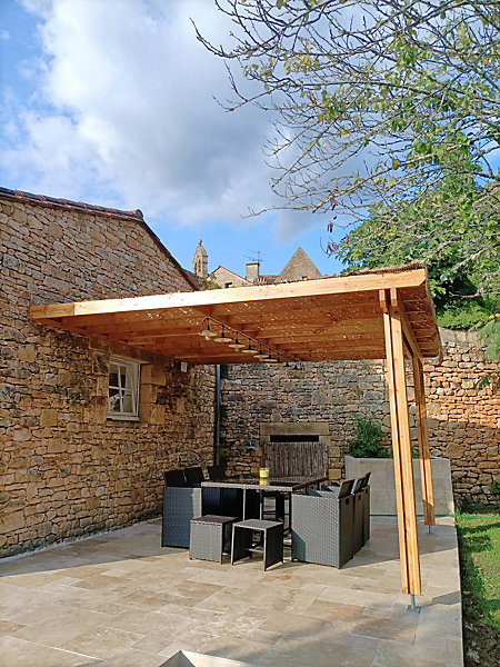 Carport pergola adossée 400cmx500cm Bois DOUGLAS Français label PEFC (Charpente - Auvent- Abri terrasse) surface 20 m²