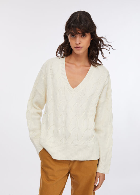 Maglione in lana a trecce