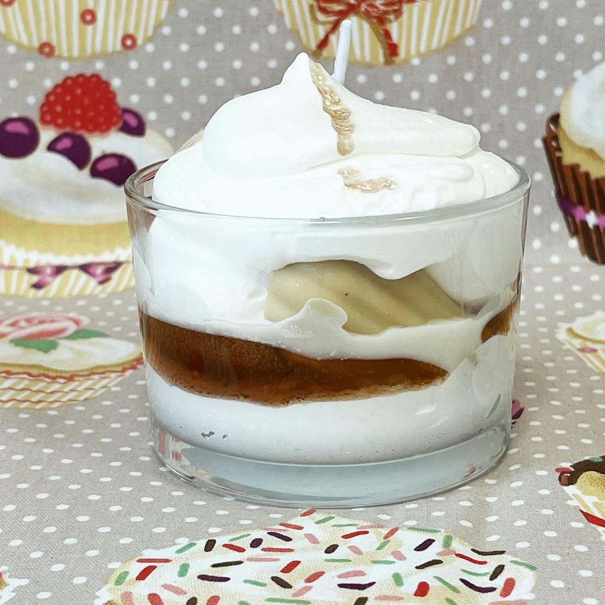 - Bougie parfumée Madeleine