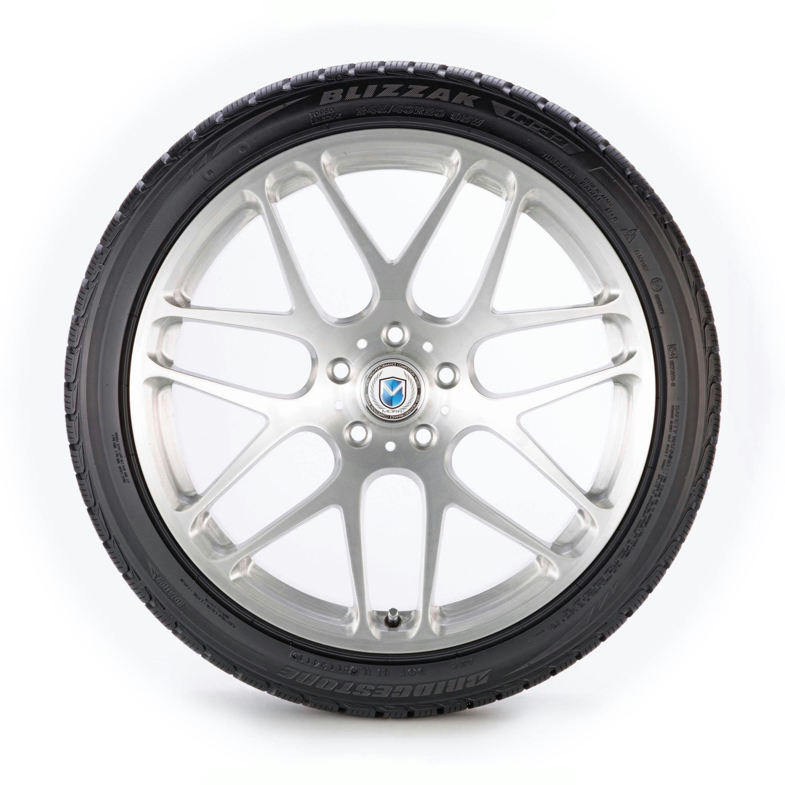 Bridgestone Blizzak LM-32 Winter Tire For Passenger & CUV