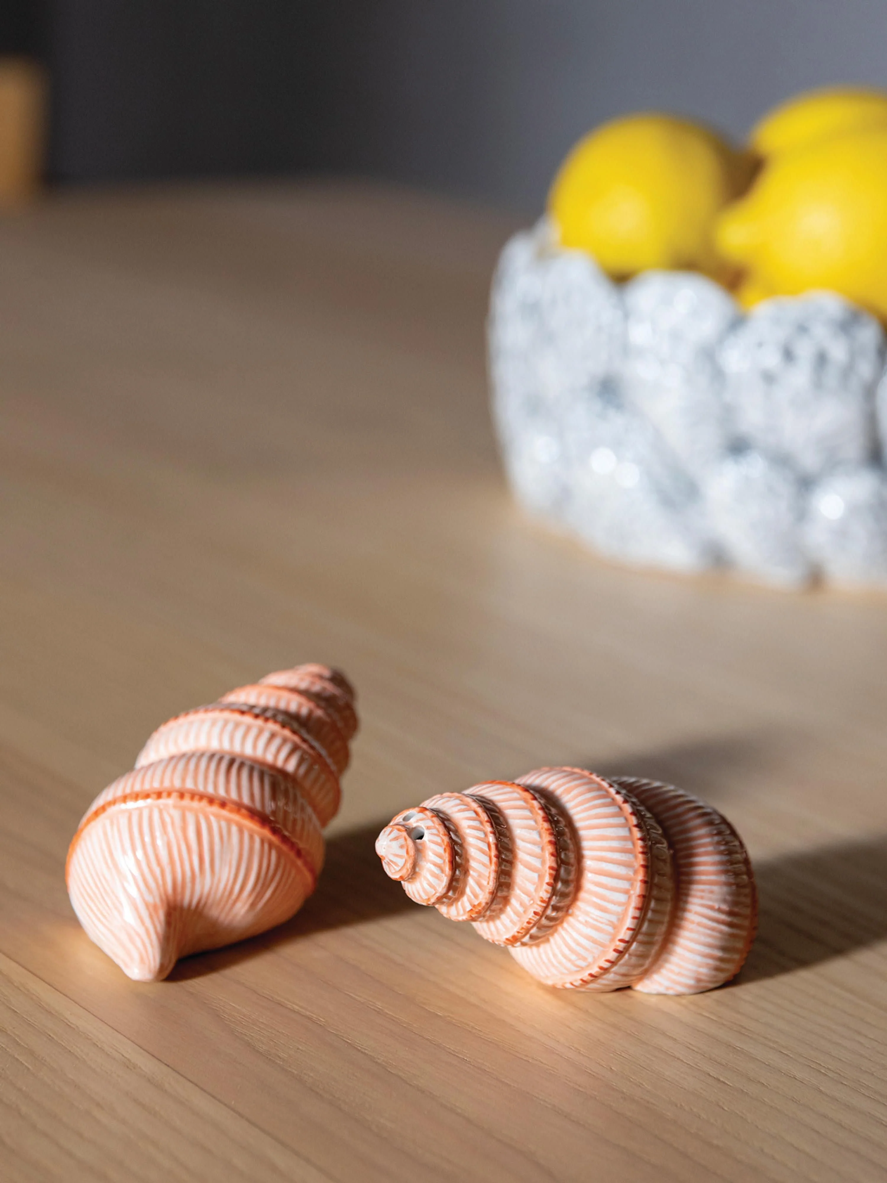 Handbemalte Salz- & Pfefferstreuer Shell aus Dolomit, 2er-Set
