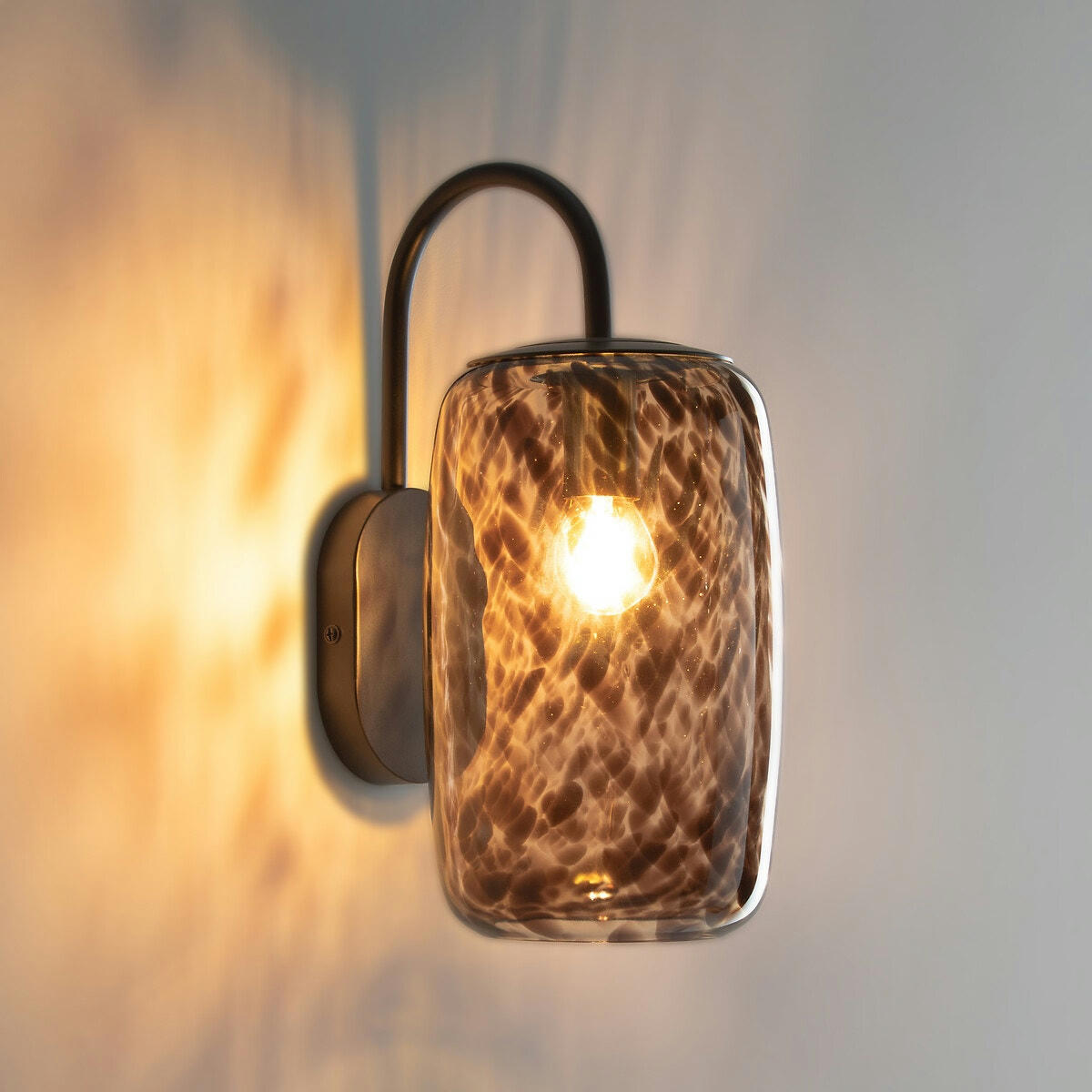 Applique en métal acier et verre ambré, Toleco