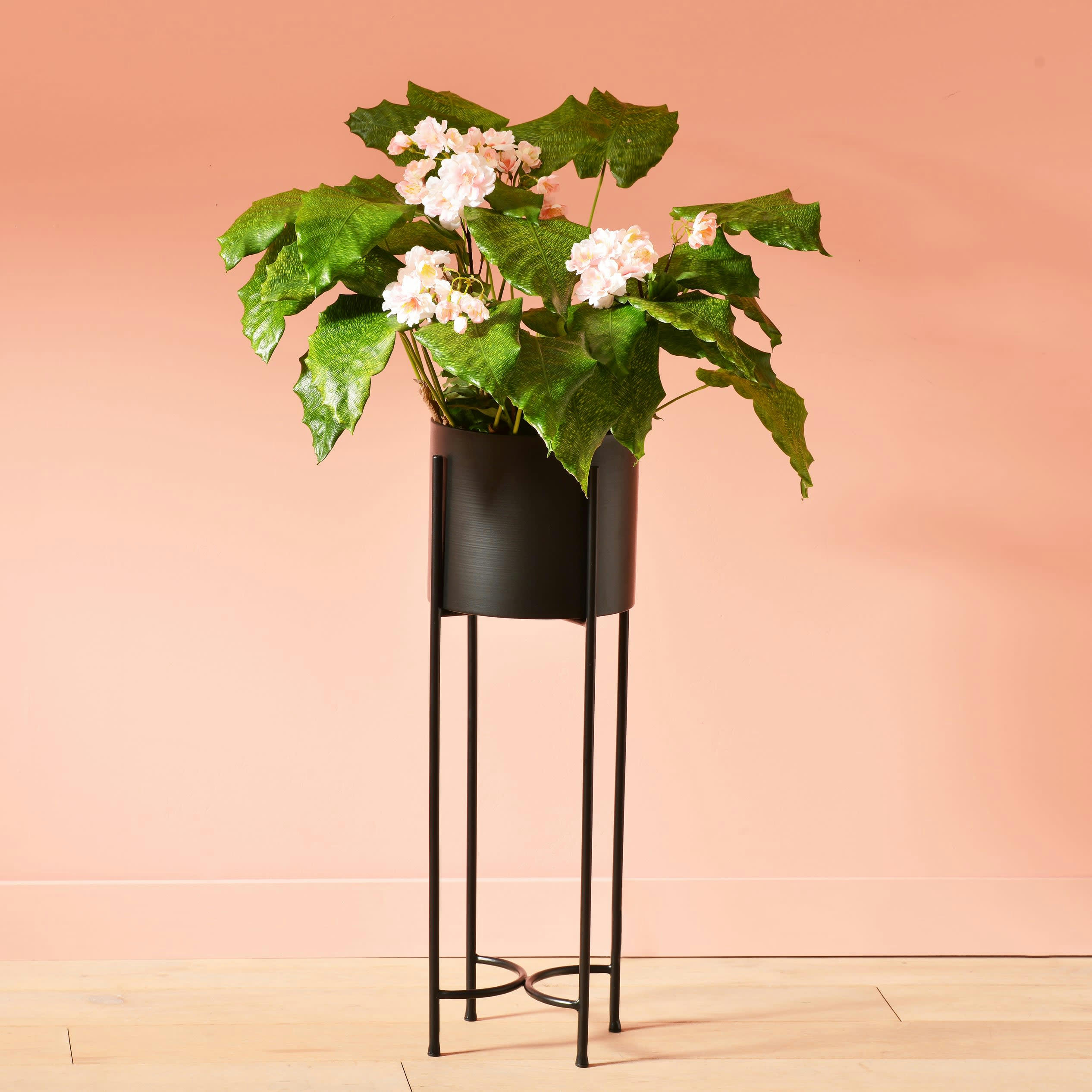 QUANT - Cache-pot d'intérieur en métal noir