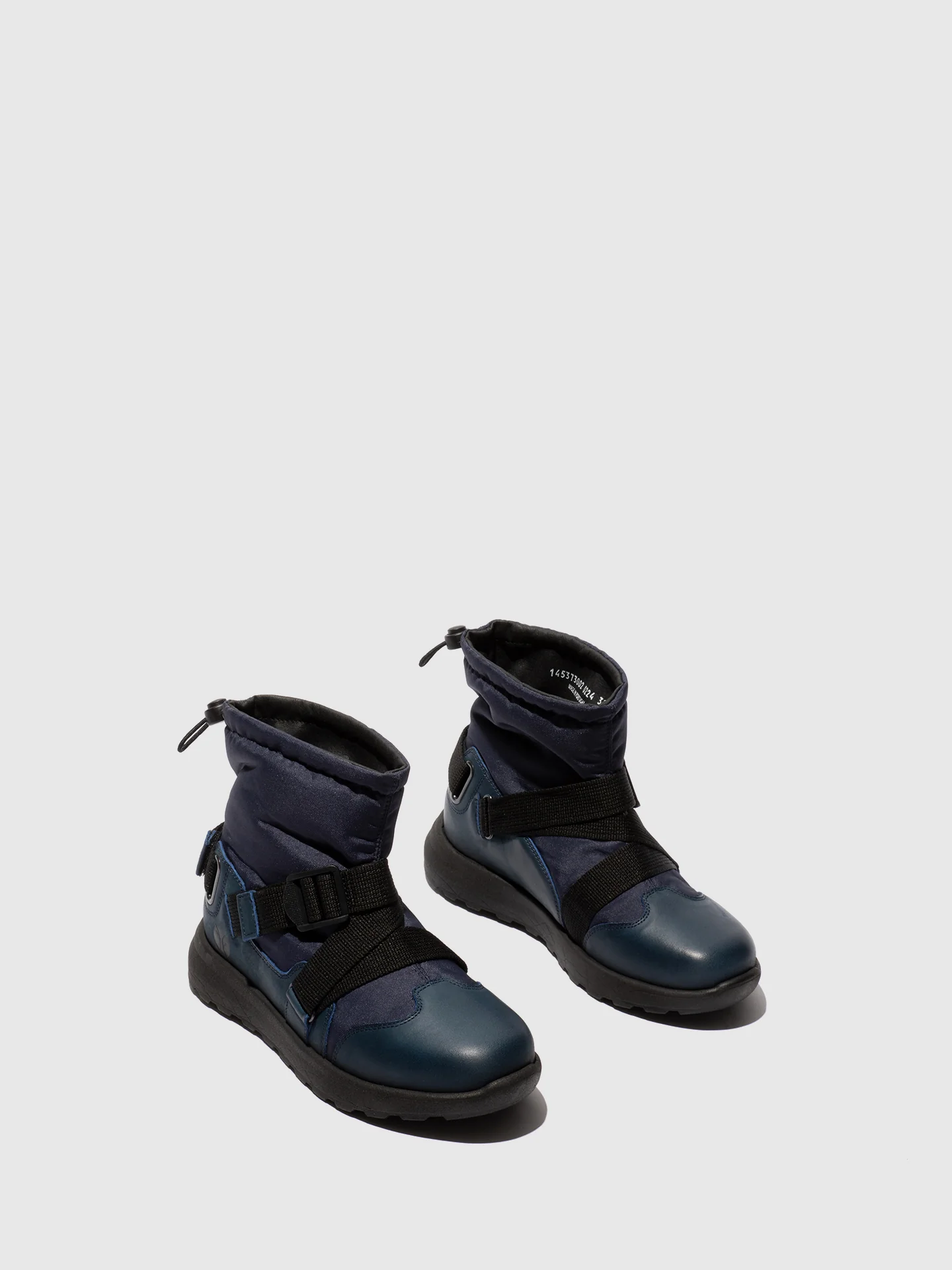 Botins com Fivela em Azul