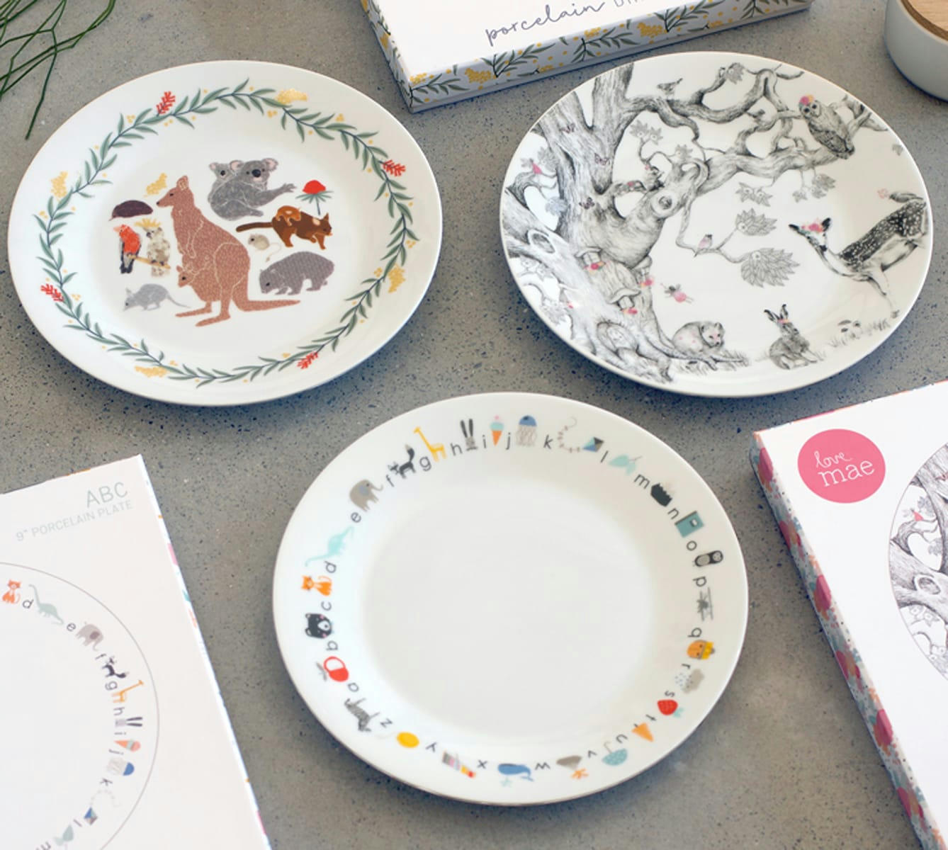 - Assiette en porcelaine australiana