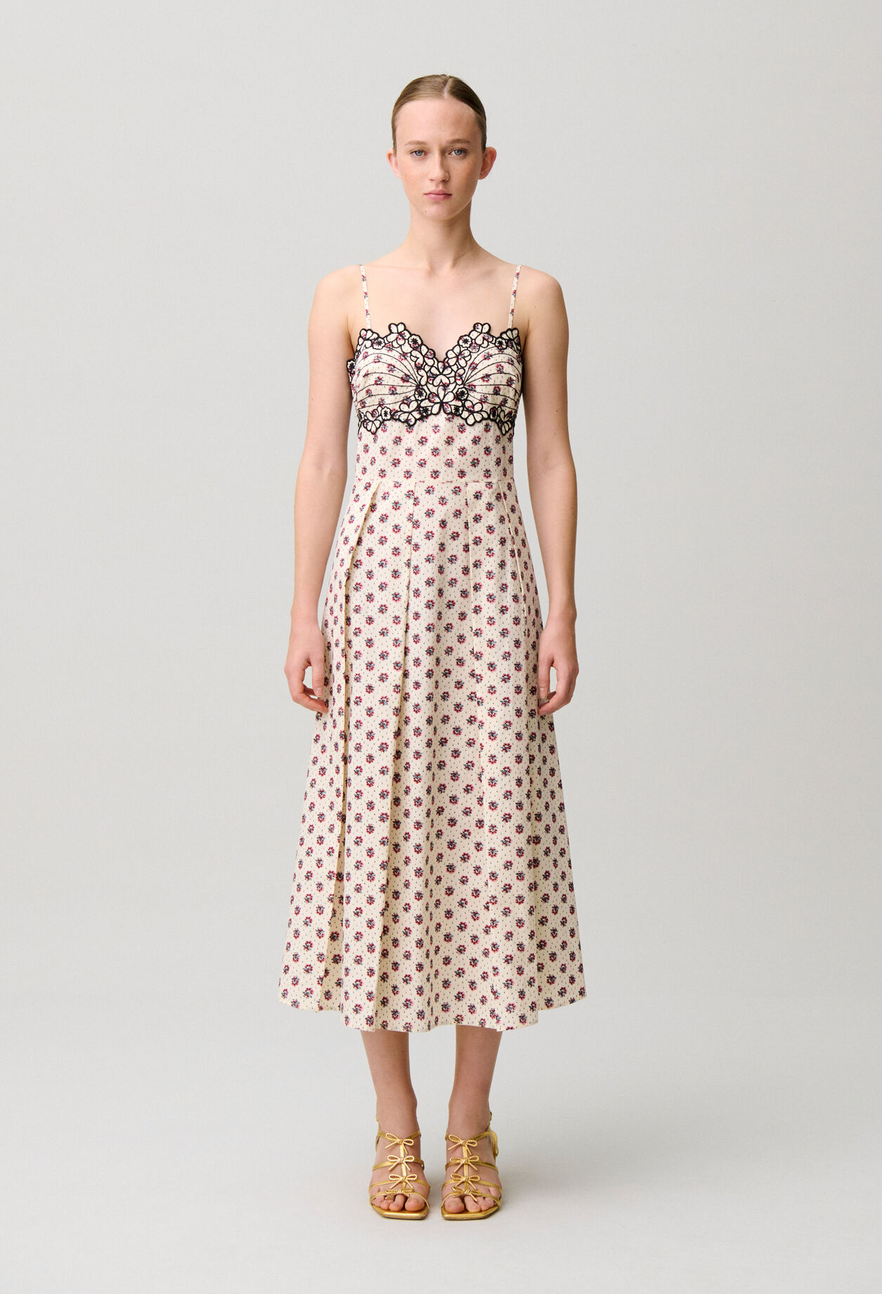 Robe coton imprimée broderies