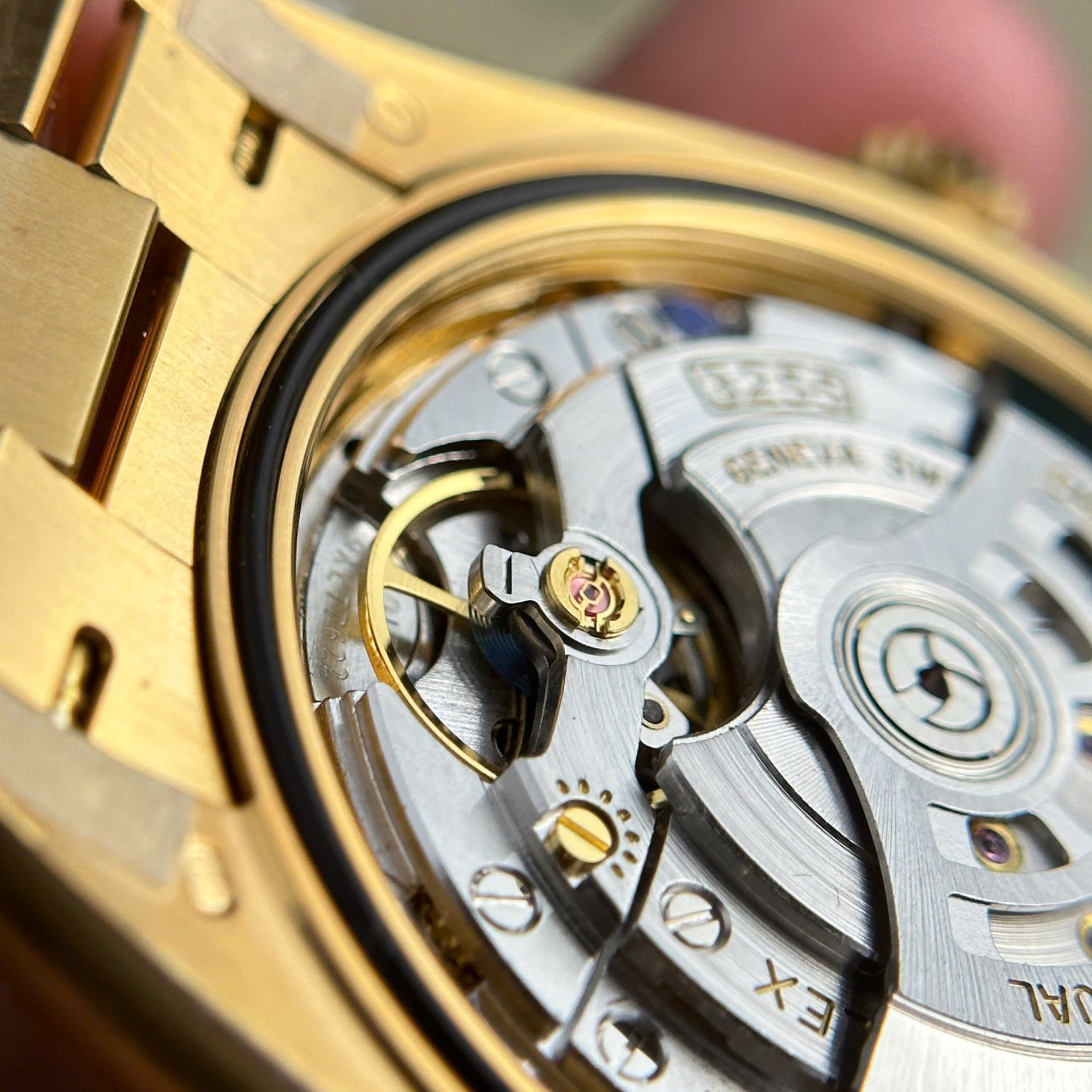 Rolex Day-Date 228238 YG Plated Champagne Dial CZ Diamonds 40mm Super Clone