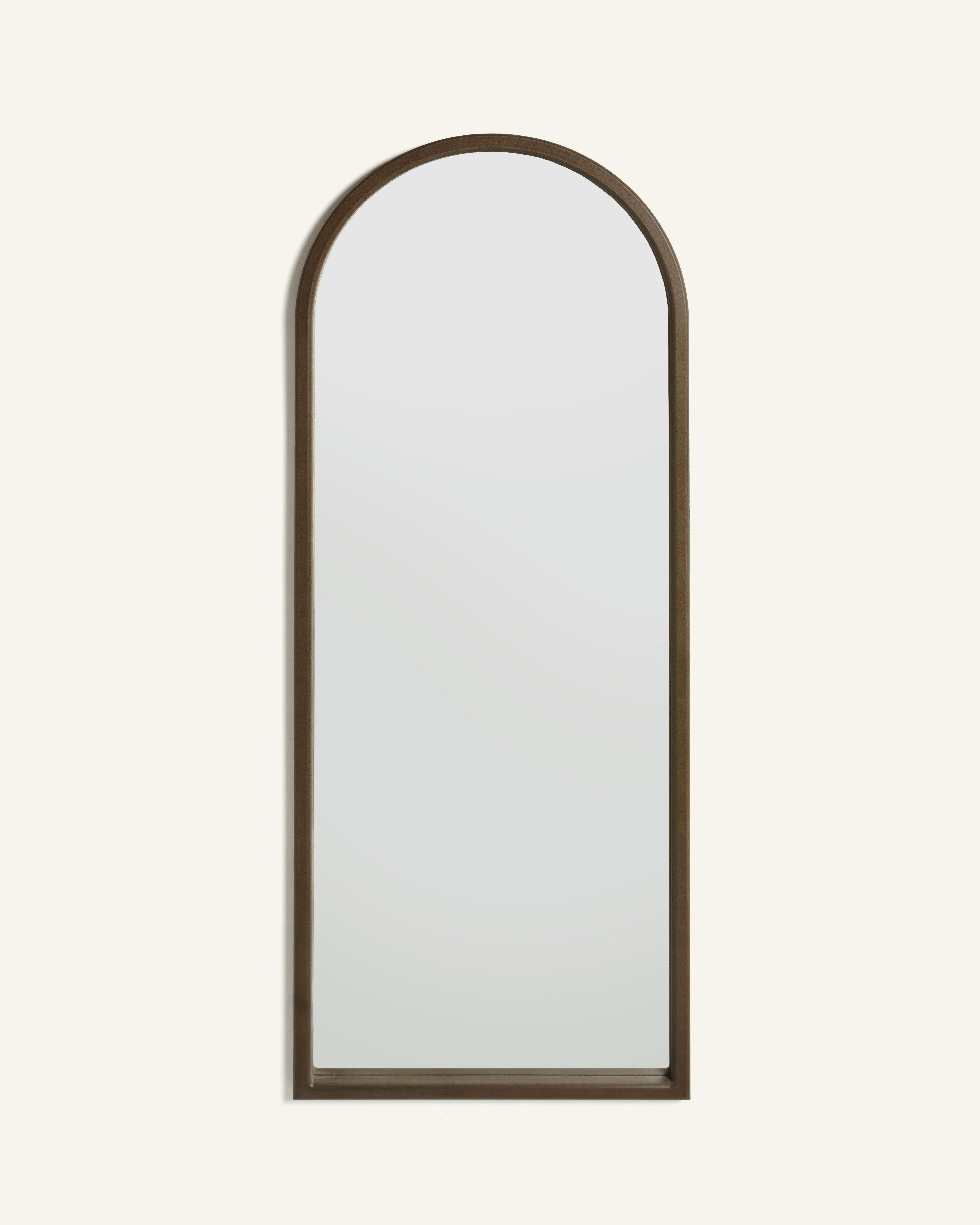 KATIA - Miroir sur pied en forme d’arc en couleur marron