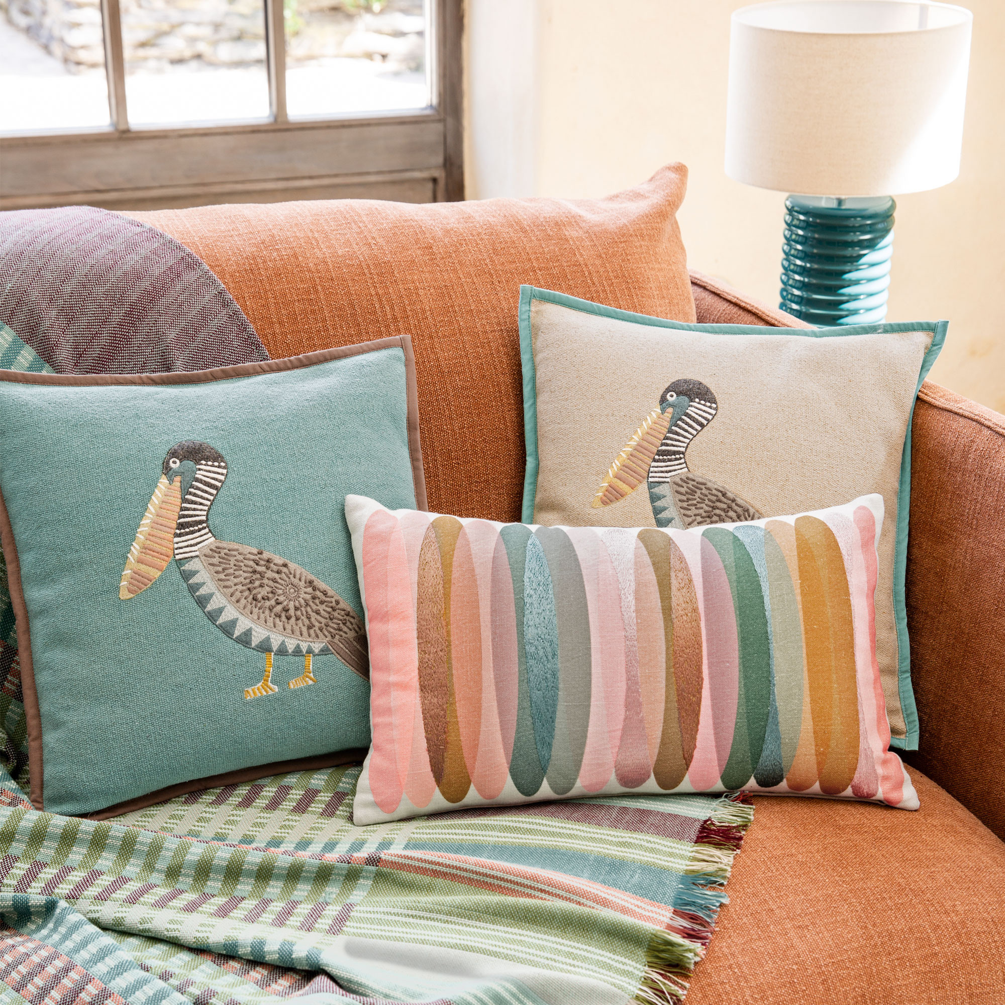 Coussin imprimé et brodéAu naturel