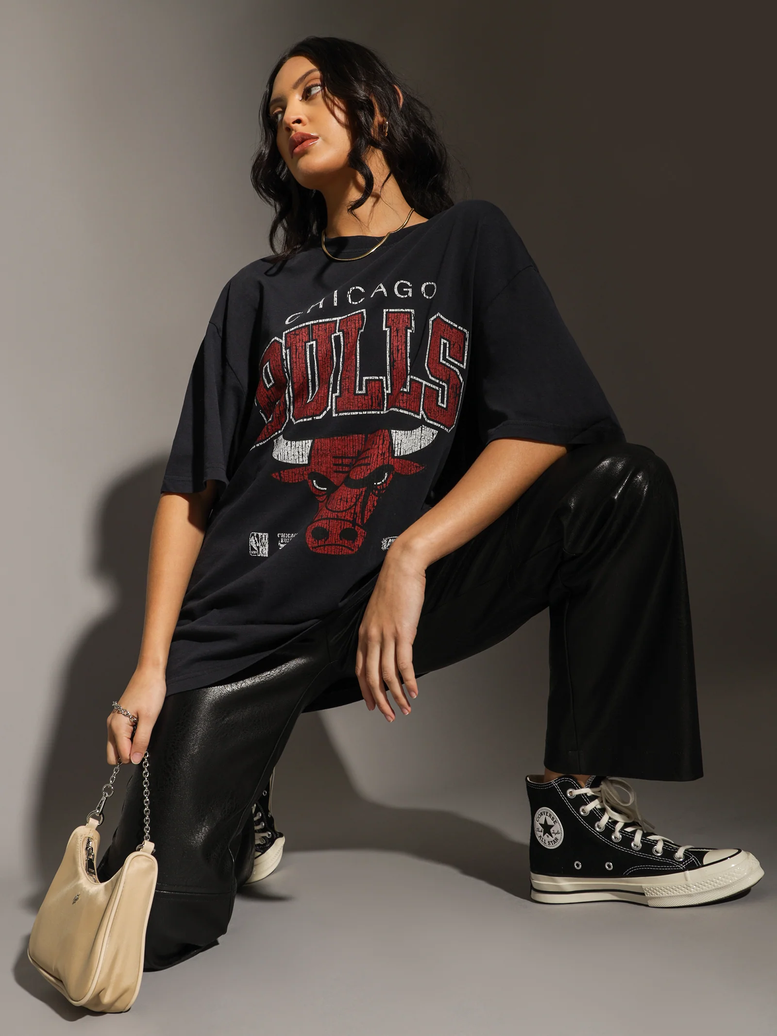XL Arch Bulls T-Shirt