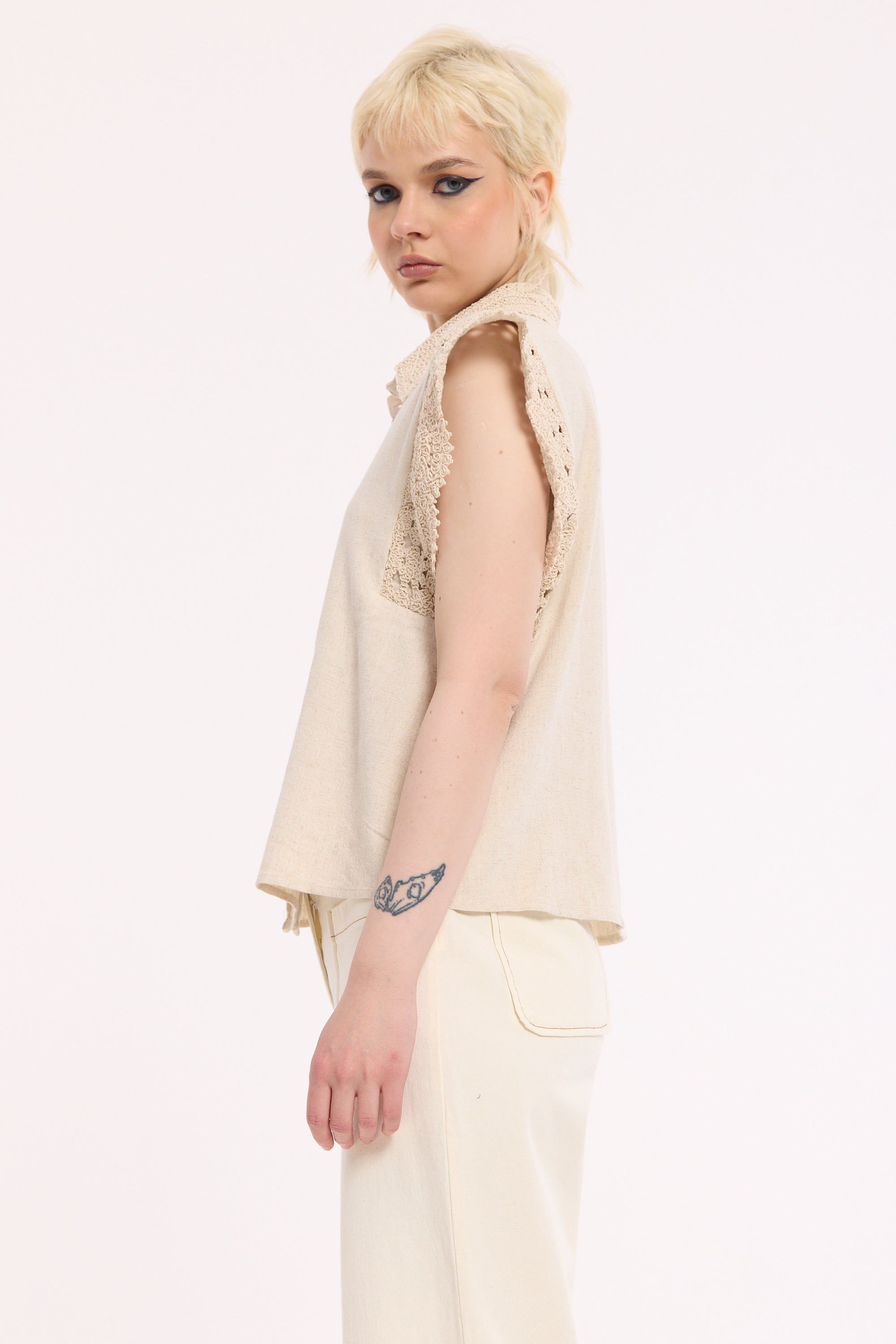 House of Holland Beige Lace Trim Sleeveless Shirt
