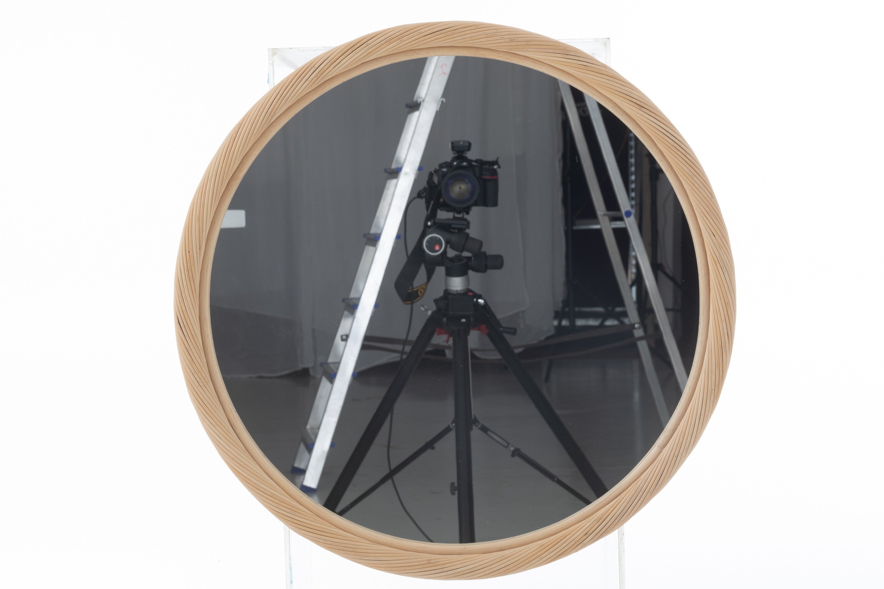 J-Line spiegel Rond - rotan/glas - naturel - medium - Ø 66.5 cm
