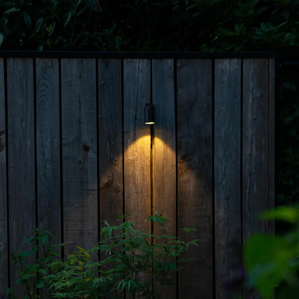 Qazqa wandlamp met glas solo zwart gu10