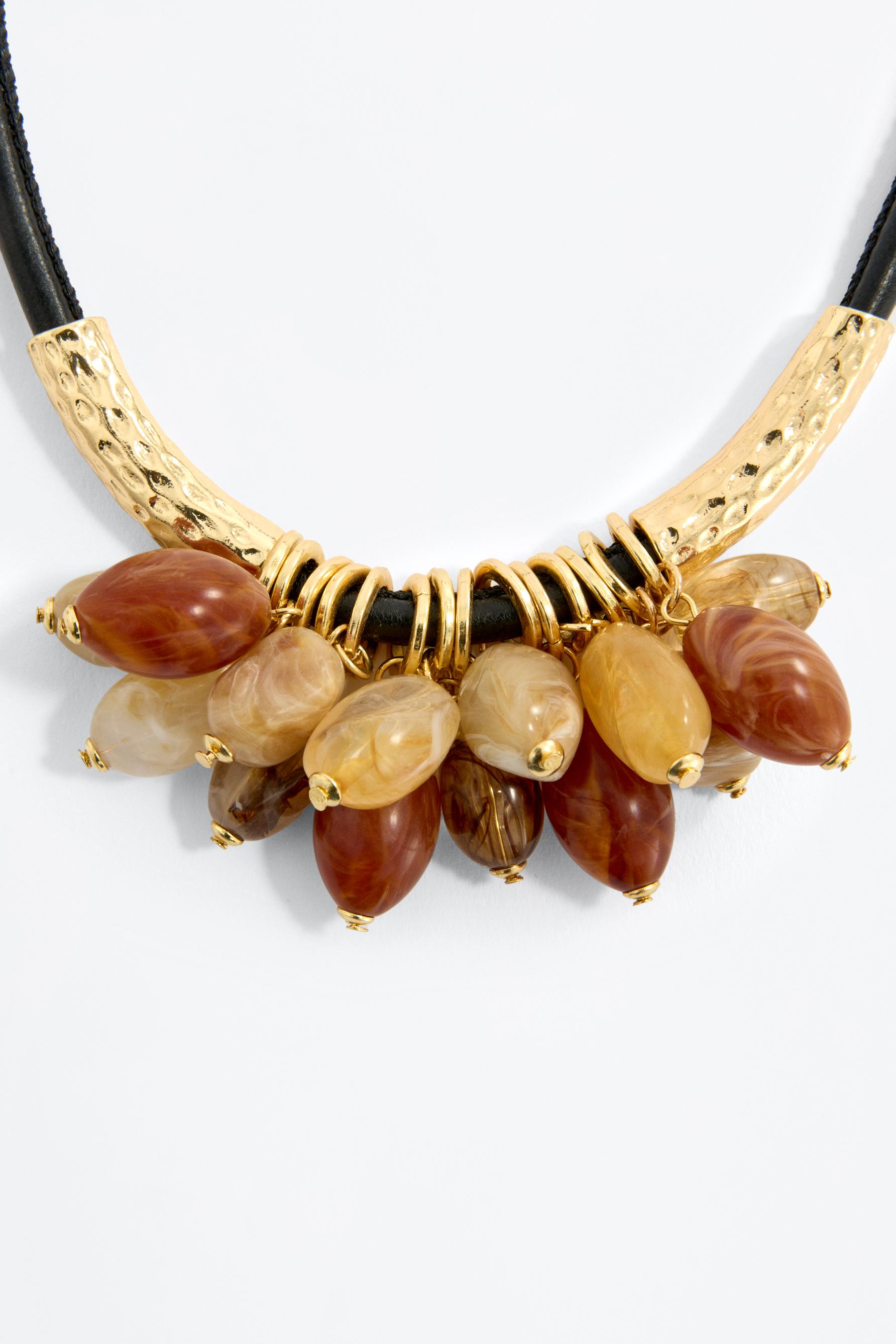 Collar piedras