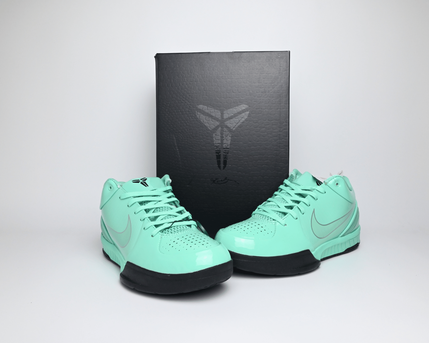 Nike Kobe 4 Protro Tiffany