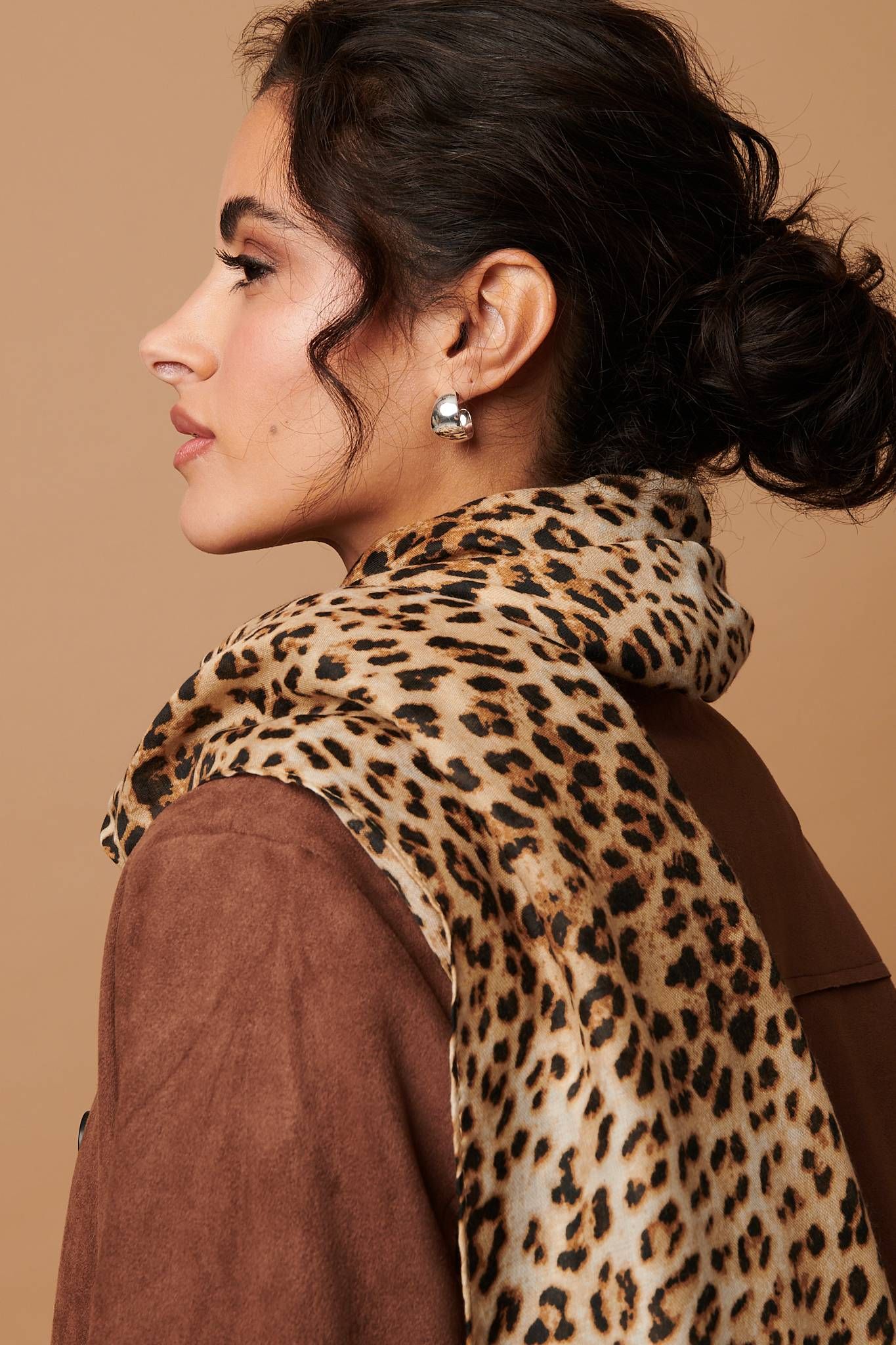 Izabel London Animal Printed Relaxed Shawl Scarf
