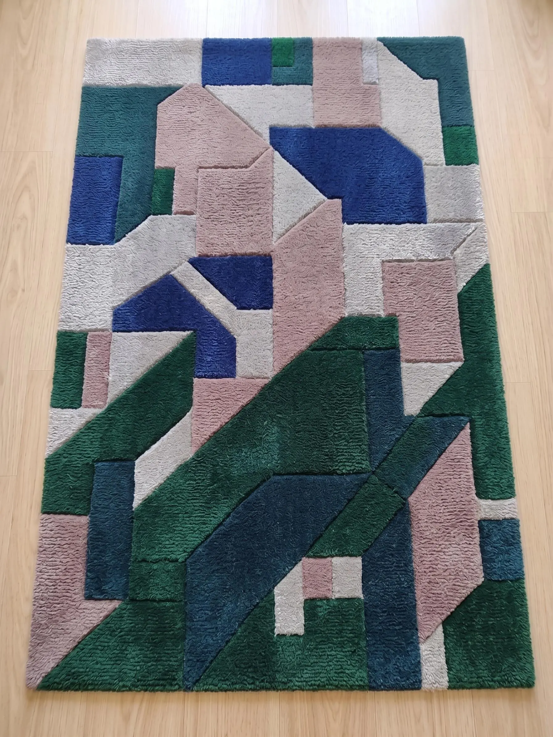 Abstract Geometric Plush Area Rug, Modern Rectangular Design, Non-Slip Backing