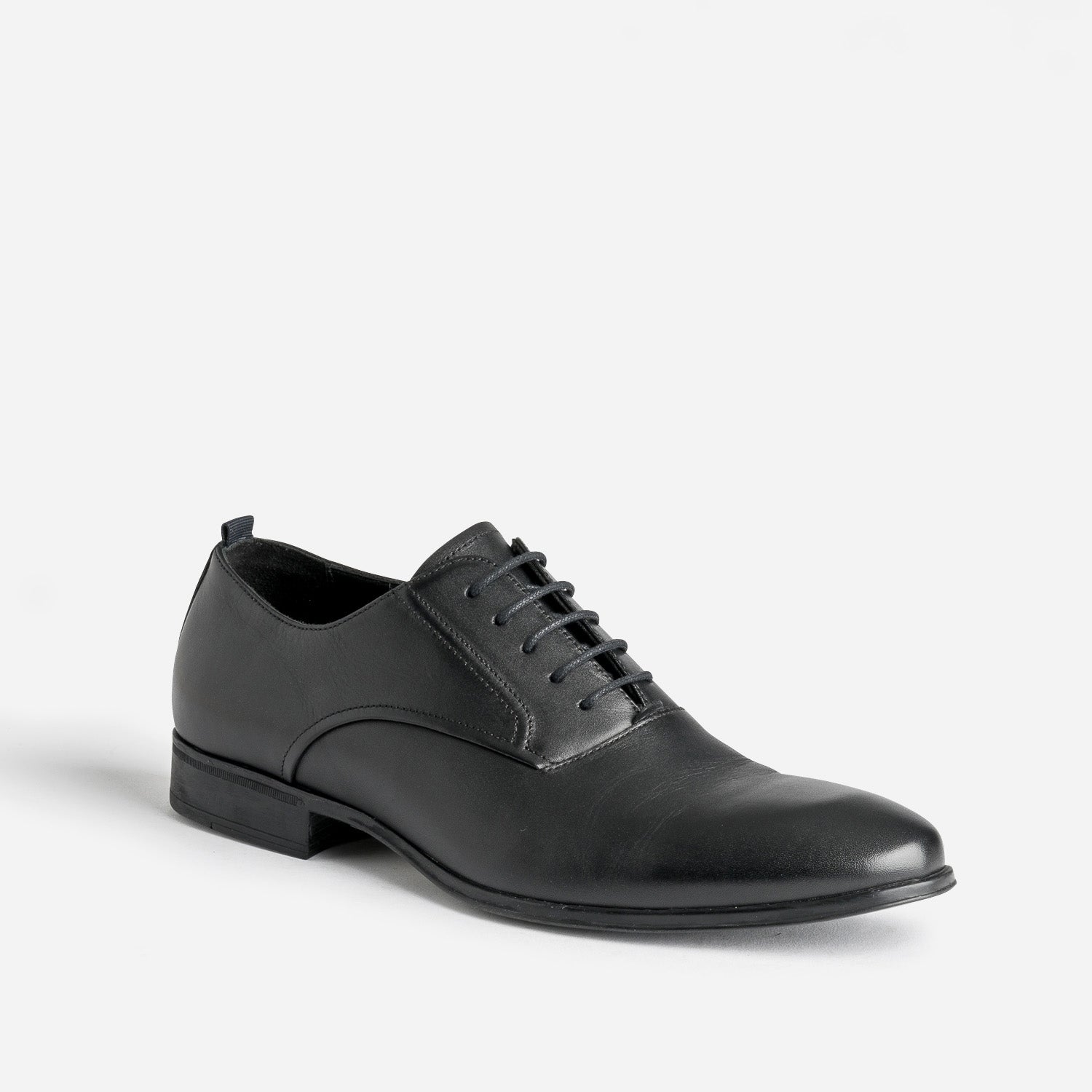 Richelieu noir en cuir