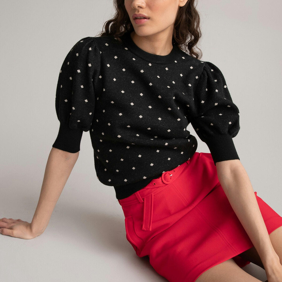 Pull col rond, manches courtes ballons