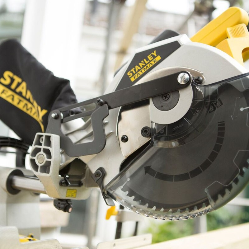 Scie à onglet radiale électrique FME720-QS 2000 W STANLEY FATMAX