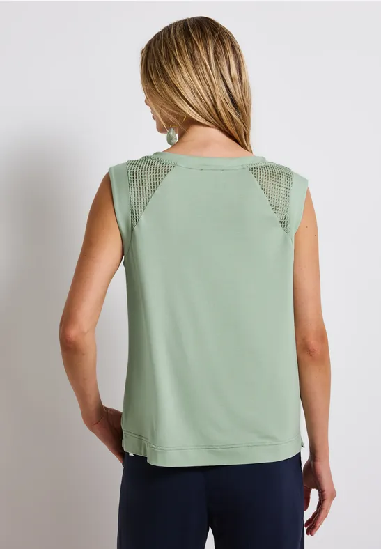 Top mit Mesh-Details