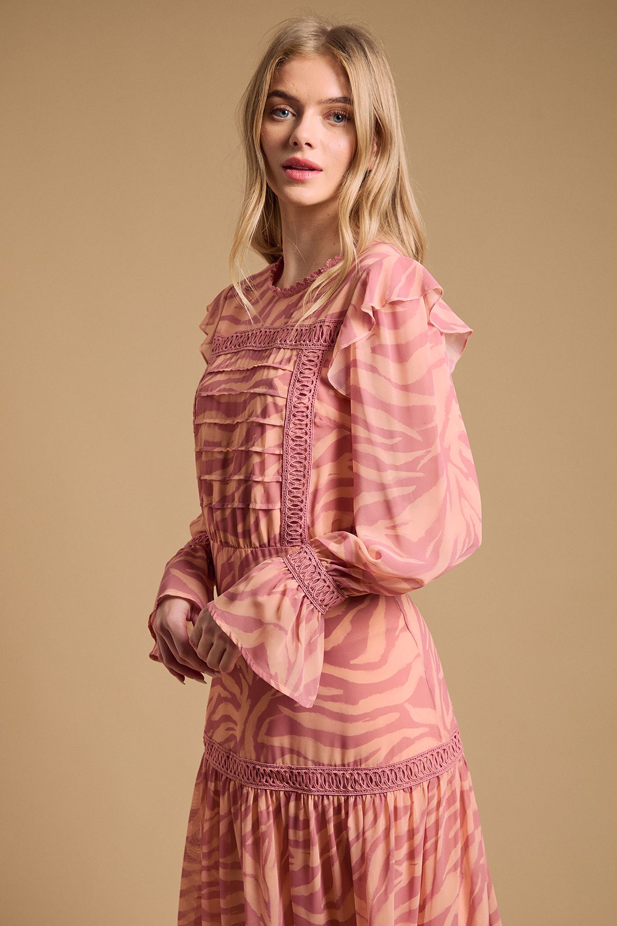 Oasis Pin Tuck Detail Midi Dress