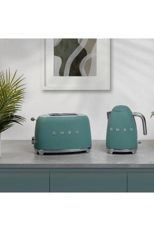 Smeg KLF03, TSF01 Kettle & 2 Slice Toaster Set