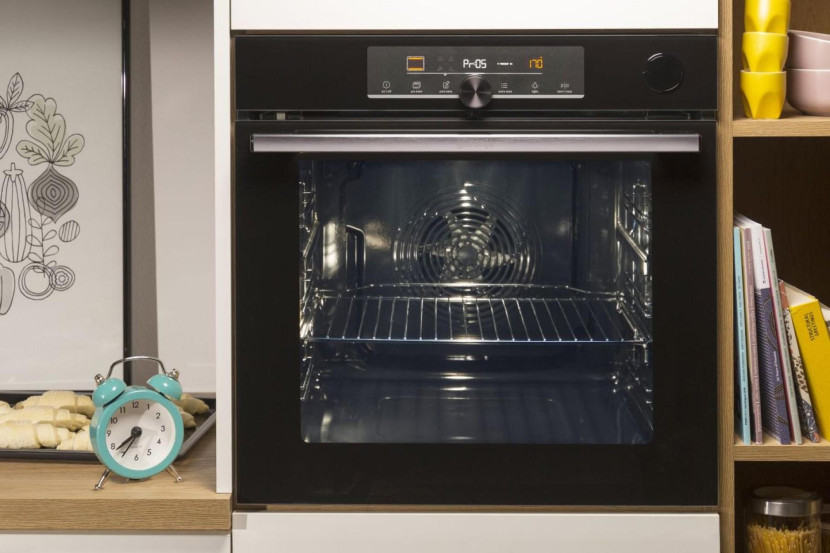 Piekarnik GORENJE BO6735E02BK AquaClean