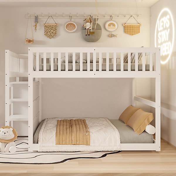 Lit superposé bas Lit enfant 140 x 200 cm en bois avec compartiments de rangement ouverts et clôture, blanc