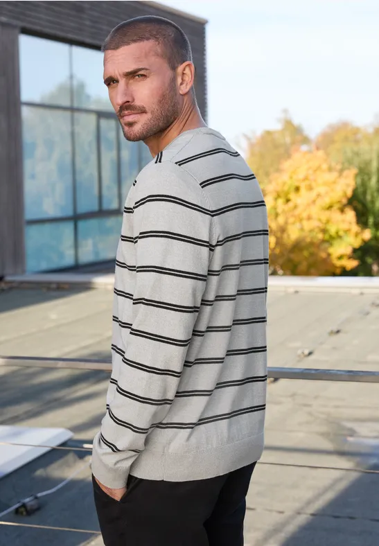 Gestreifter Basic Pullover