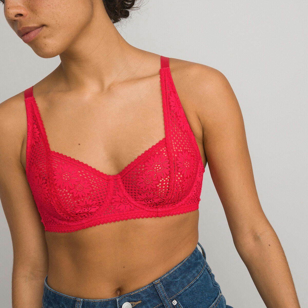 Soutien-gorge emboîtant en dentelle