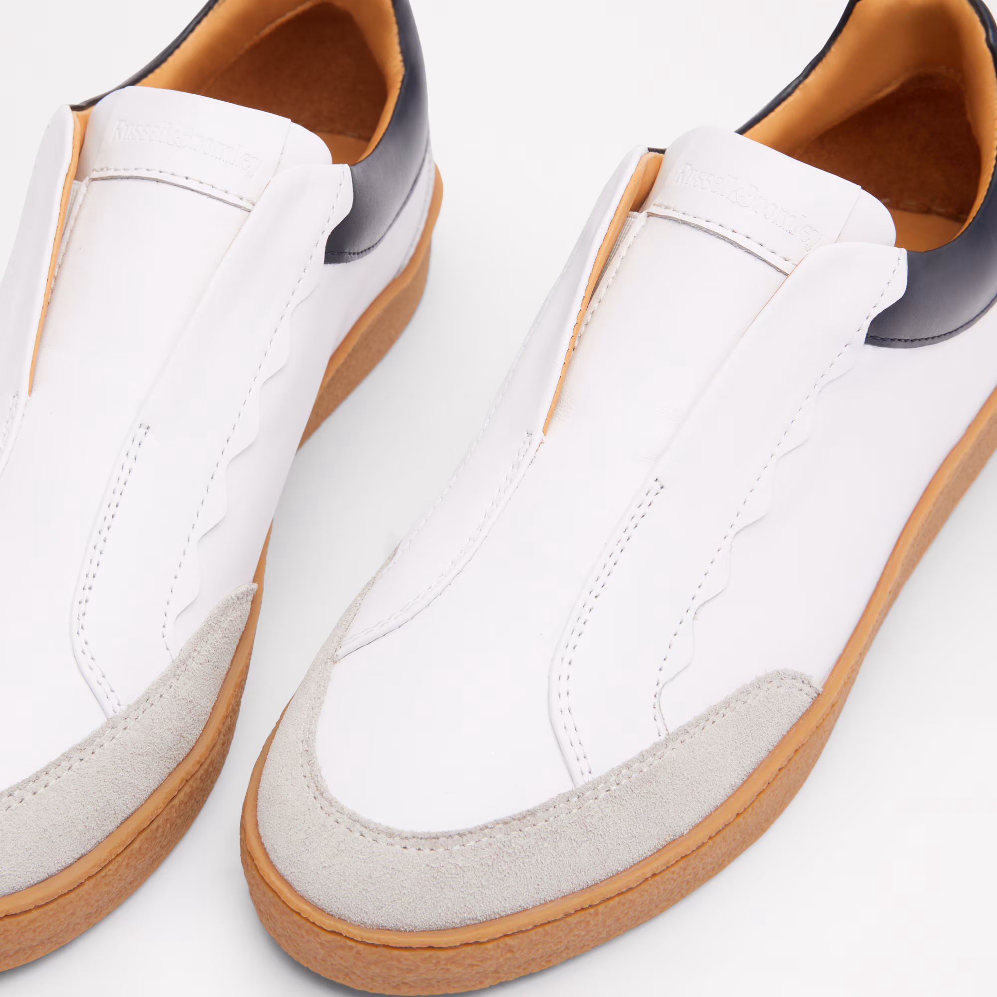 Roll Up<br>Scalloped Laceless Trainer