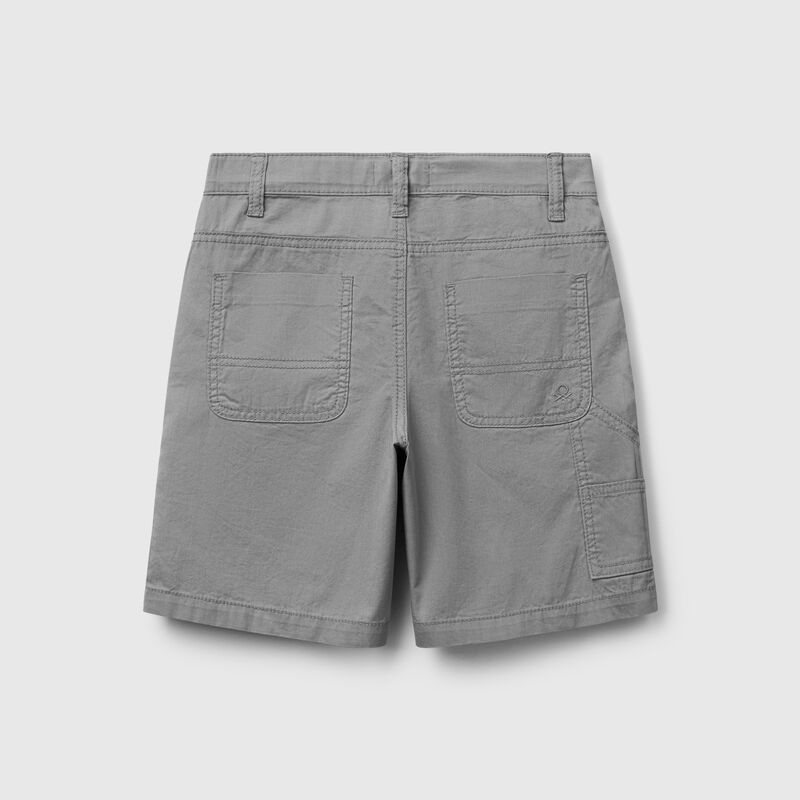 Lightweight bermudas