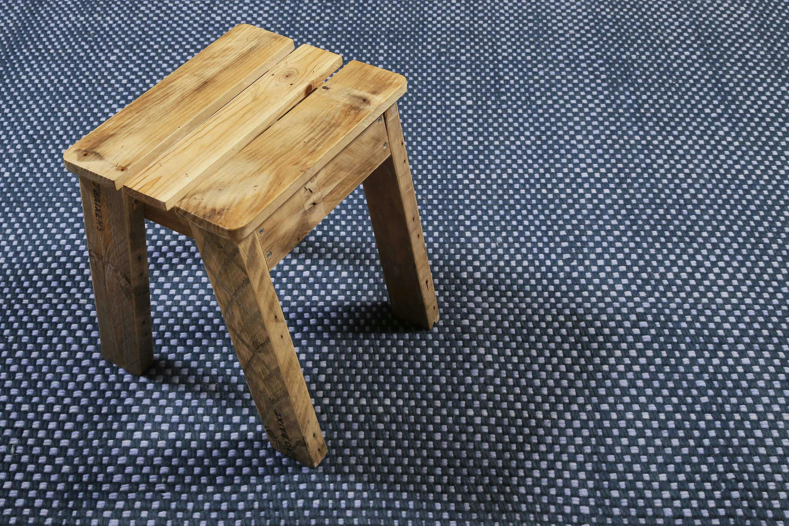 CASA - Tapis plat tissé main pure laine vierge à franges bleu 160x230