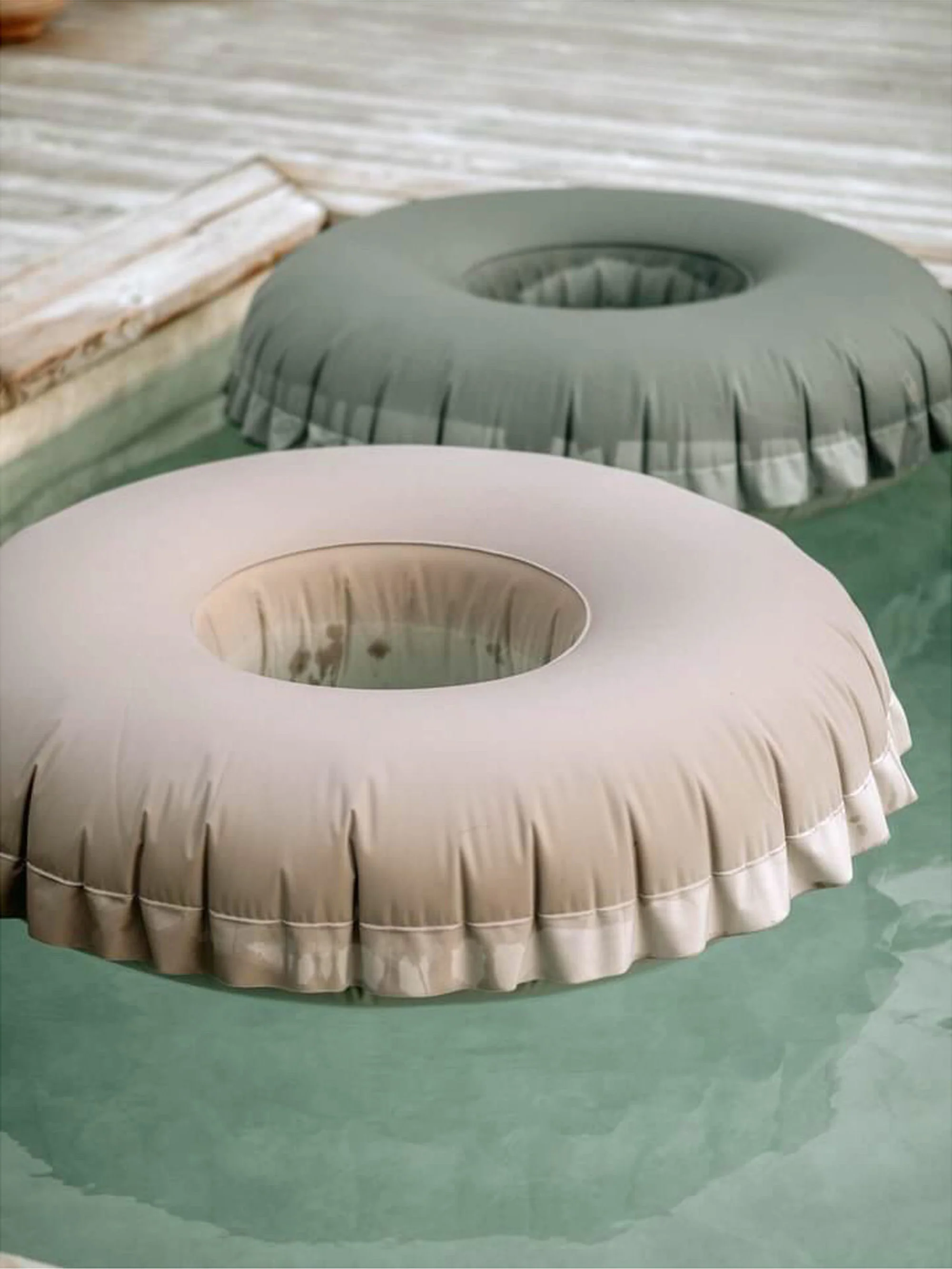 Aufblasbarer Schwimmring Canvas