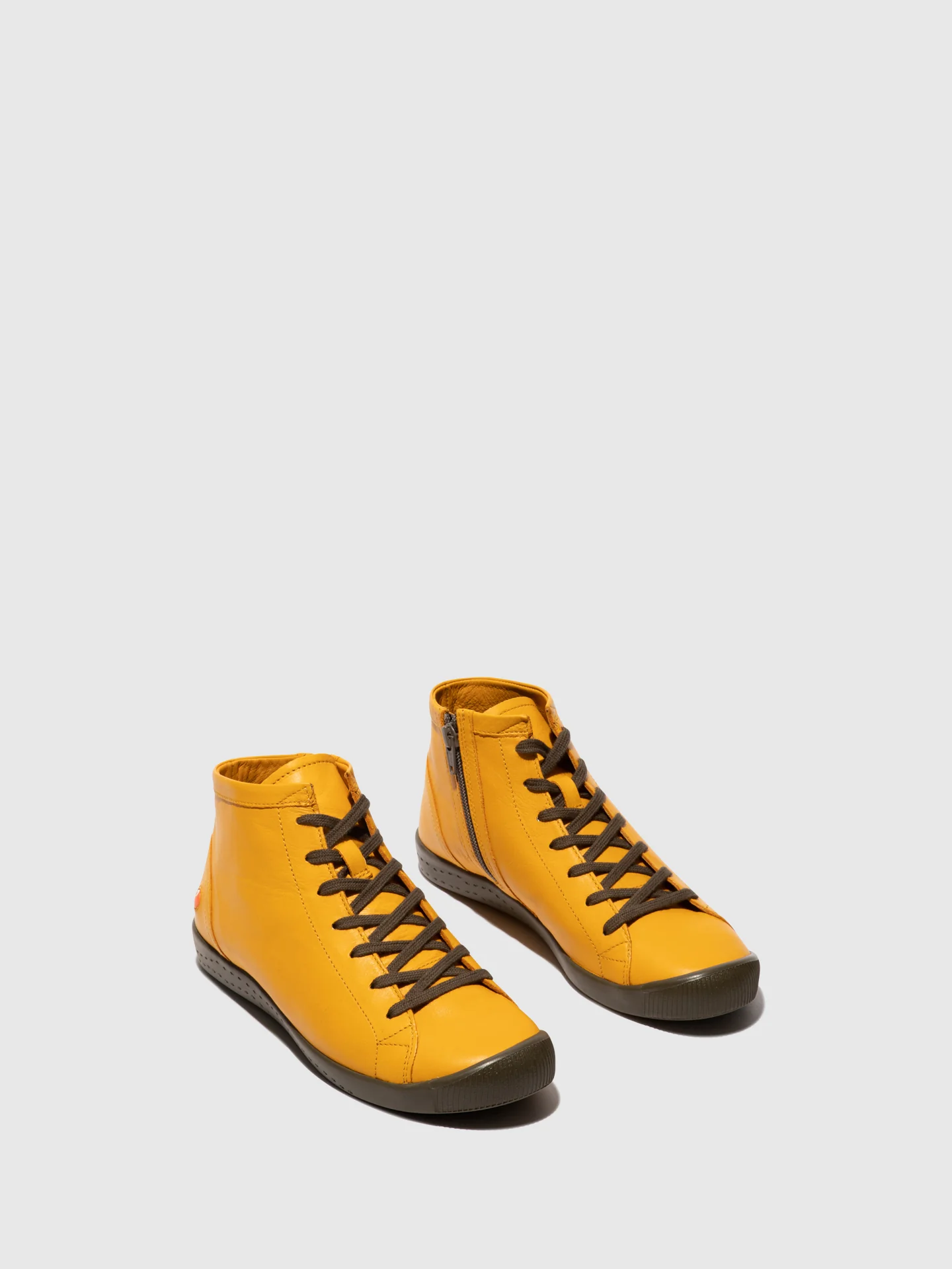 Botins com Atacadores IBBI653SOF Ocre W/Army Sole