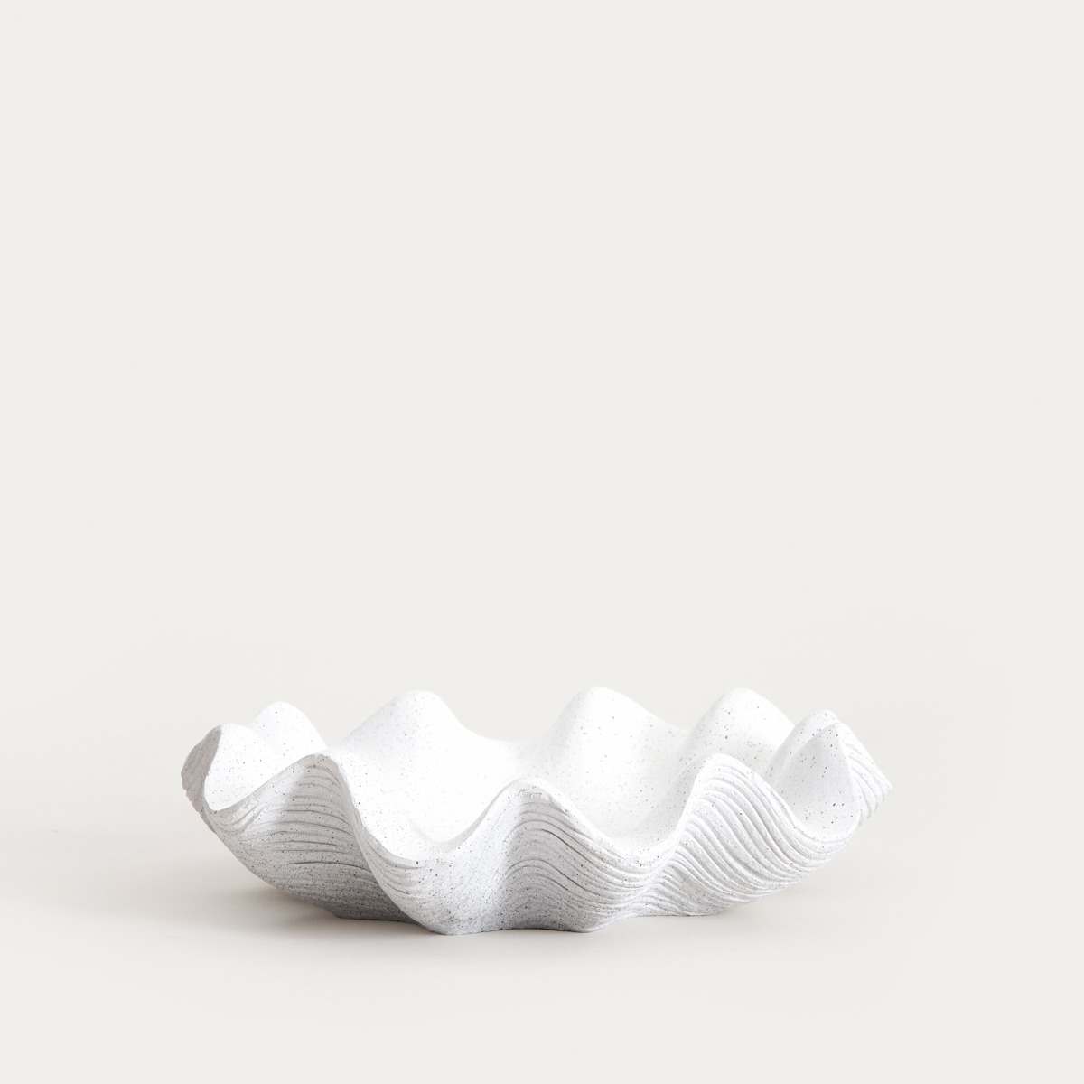 Misa dekoracyjna LUNEA z falami ecru 26x26x6,5 cm