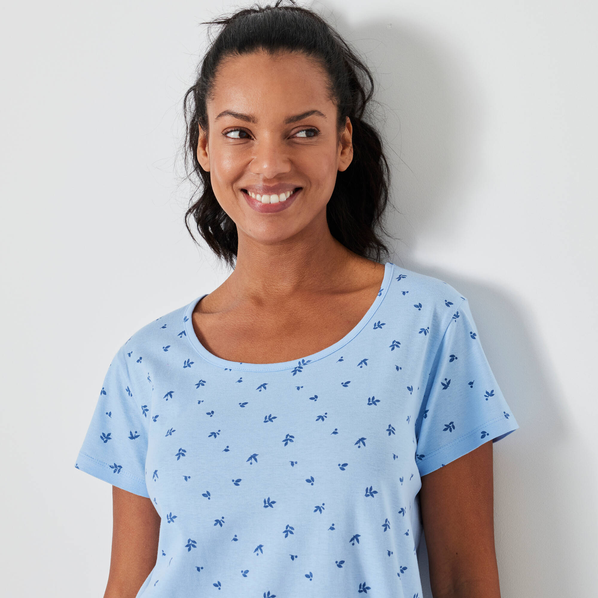 Chemise de nuit courte imprimée fleurs