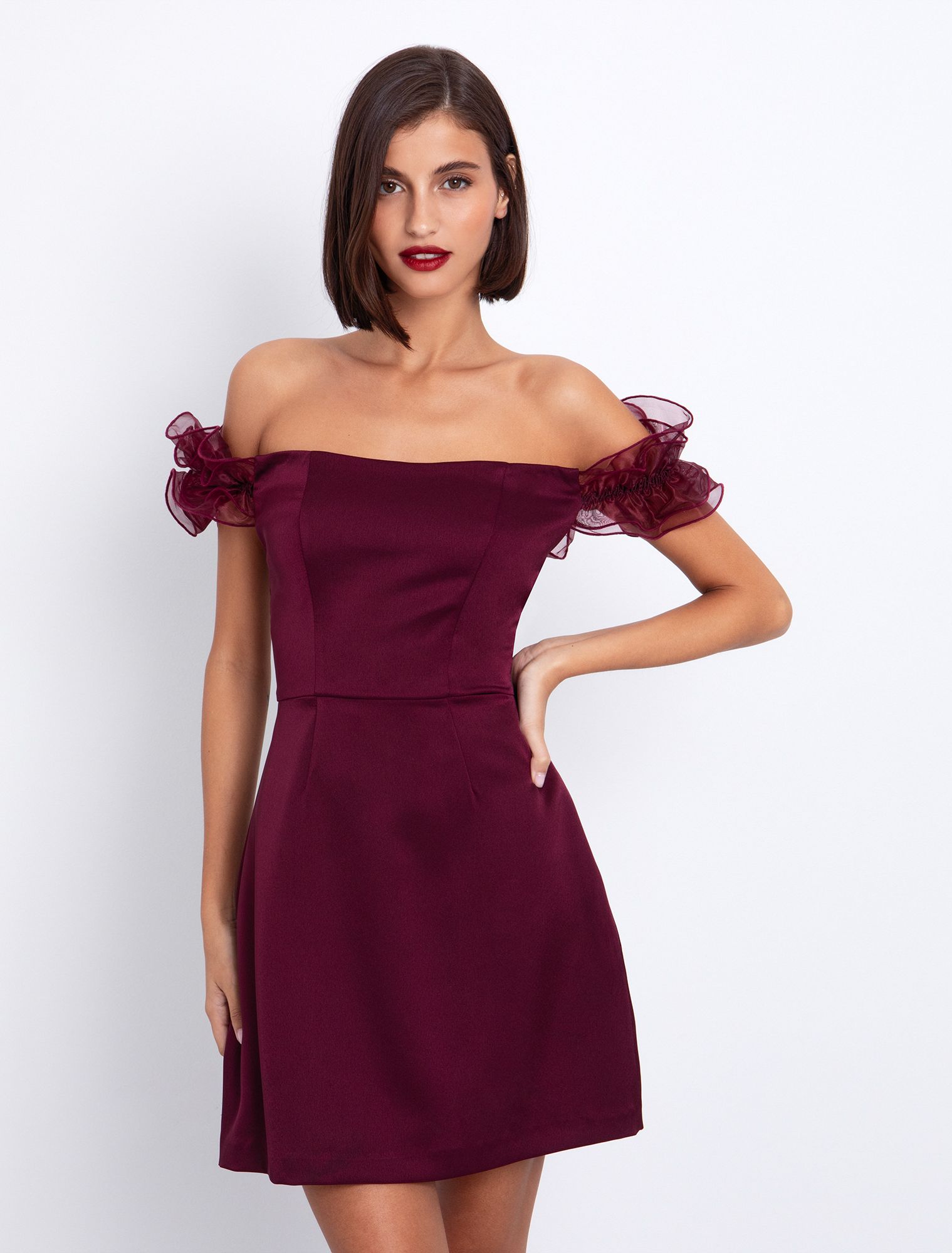 Σατινέ φόρεμα με organza