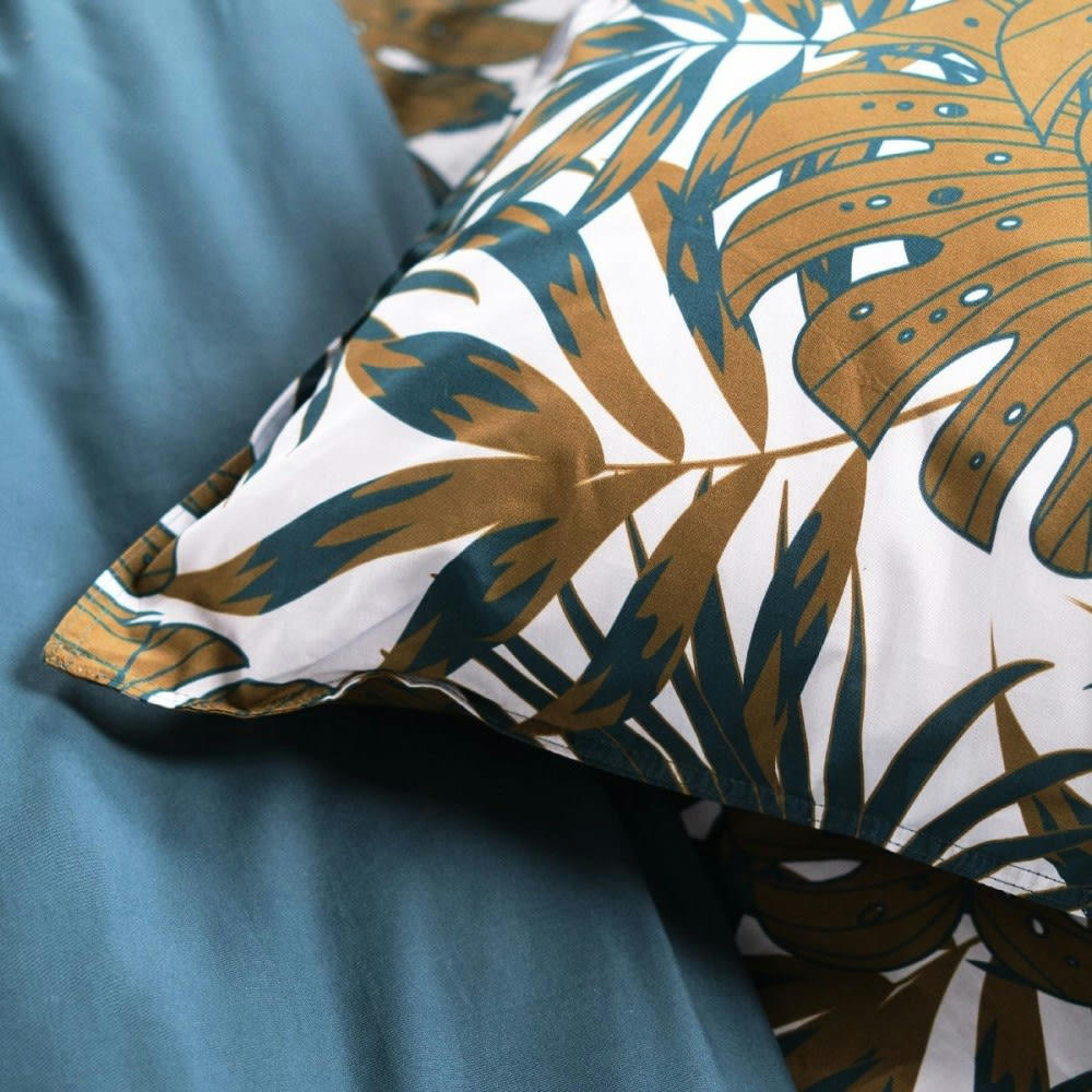 - Parure de couette 100% coton 57 fils imprimée 240x220 2 taies