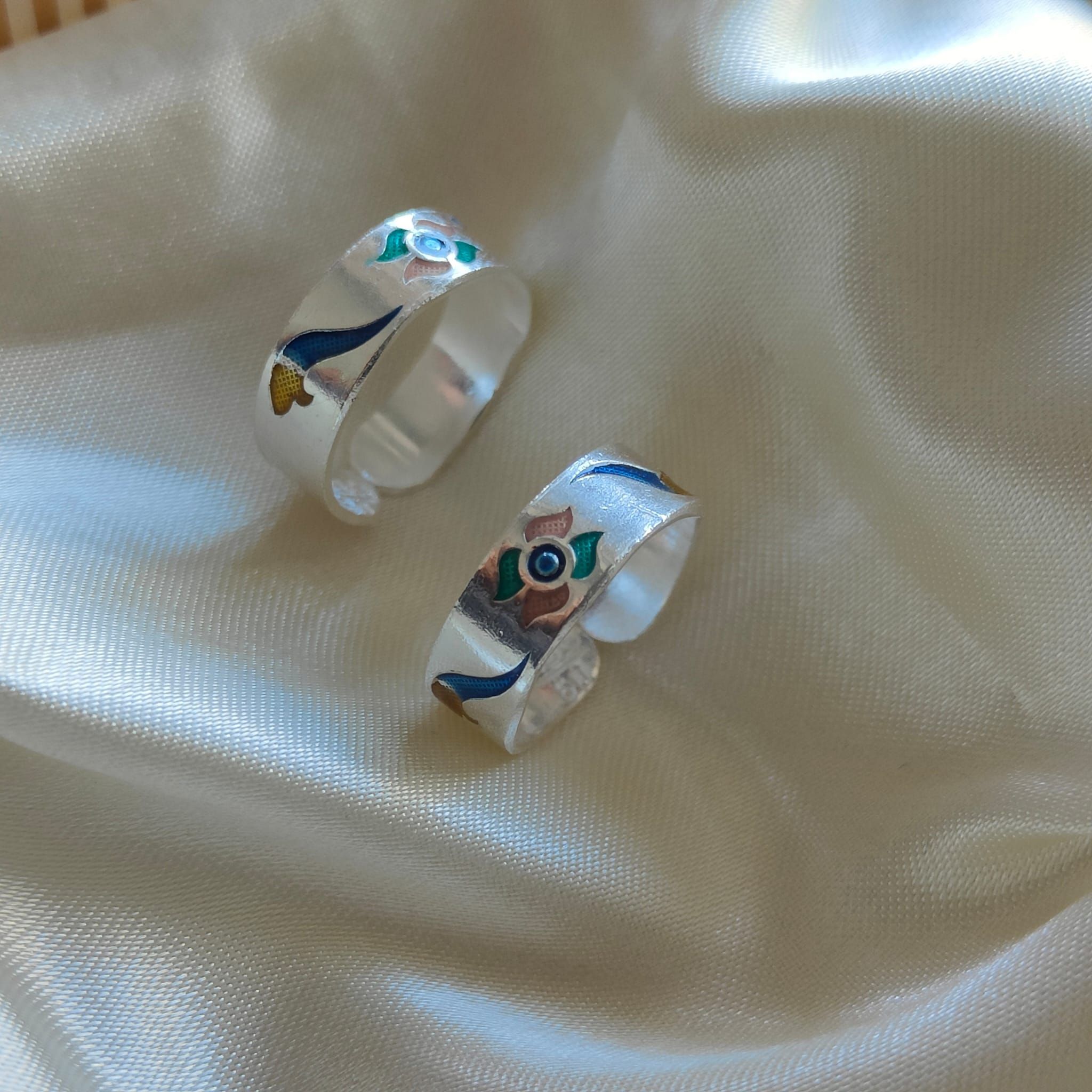 The Colourful Aura Silver Colourful Floral Band Boho Midi Band Dainty Adjustable Toe Ring
