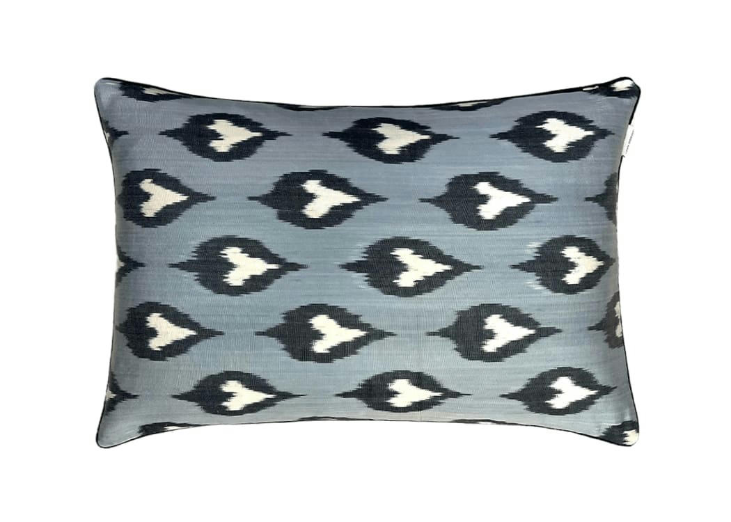 - Housse de coussin double soie ikat  40x60 gris