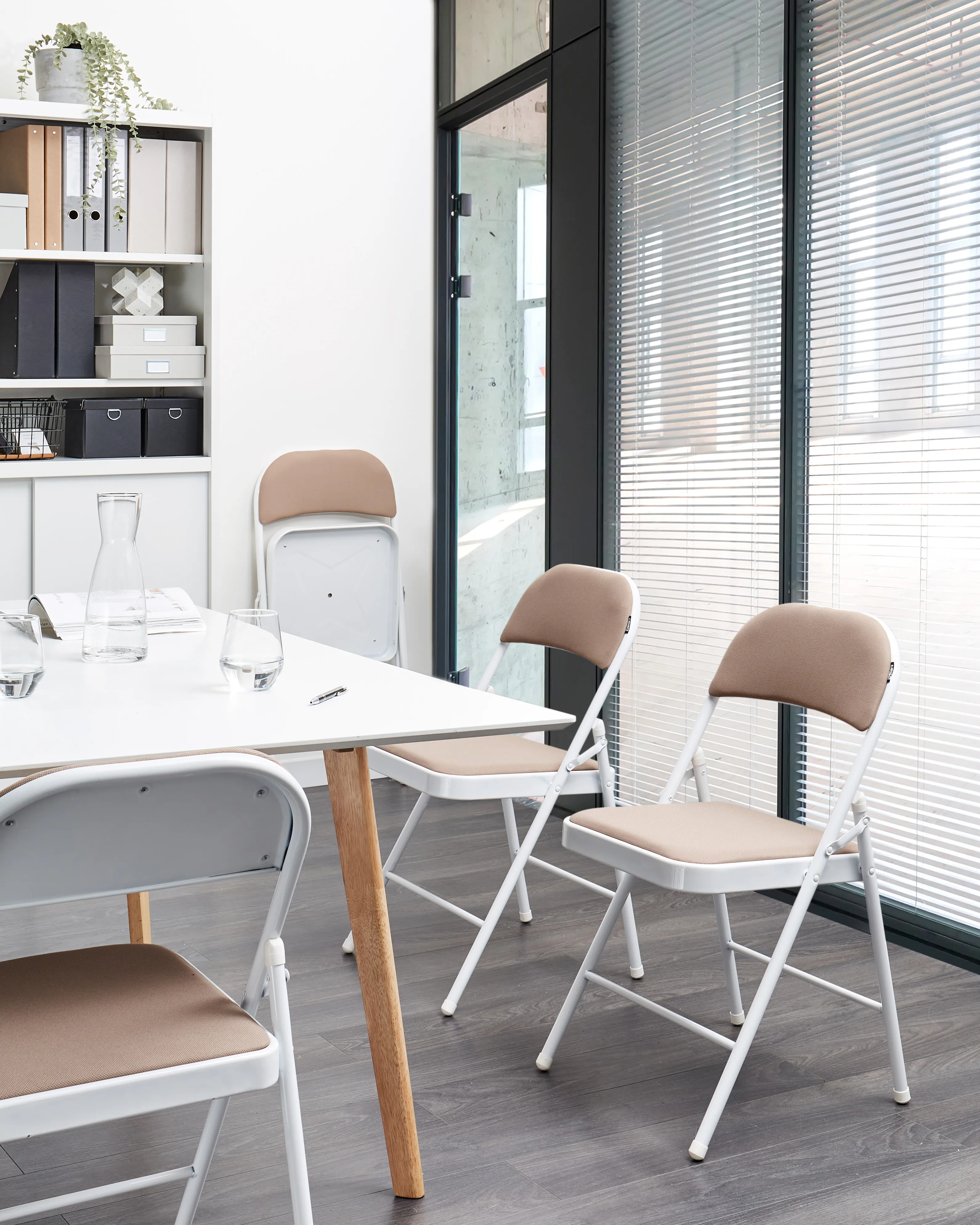 Set of 4 Folding Chairs SPARKS Metal Beige/ White