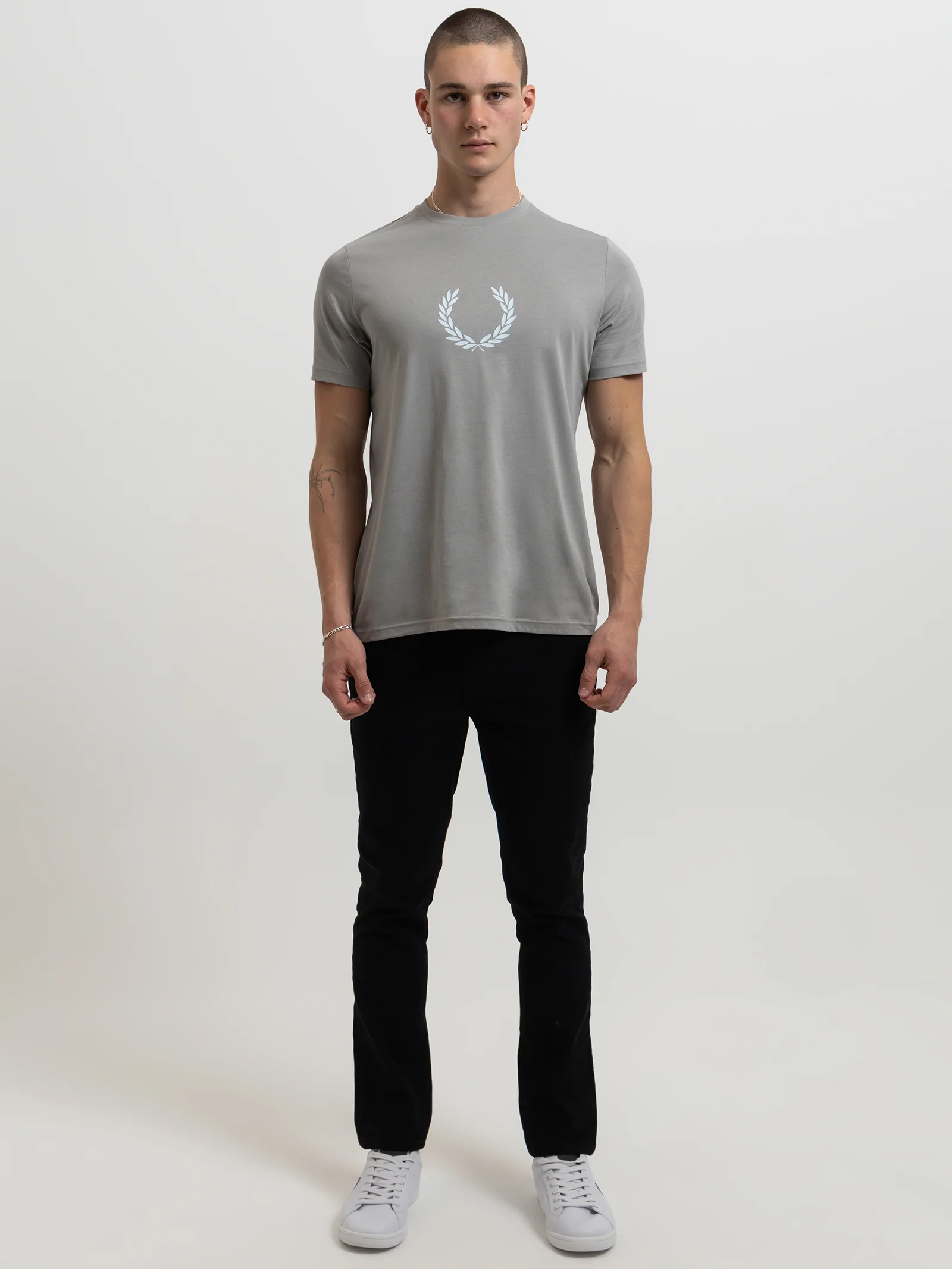 Laurel Wreath Graphic T-Shirt