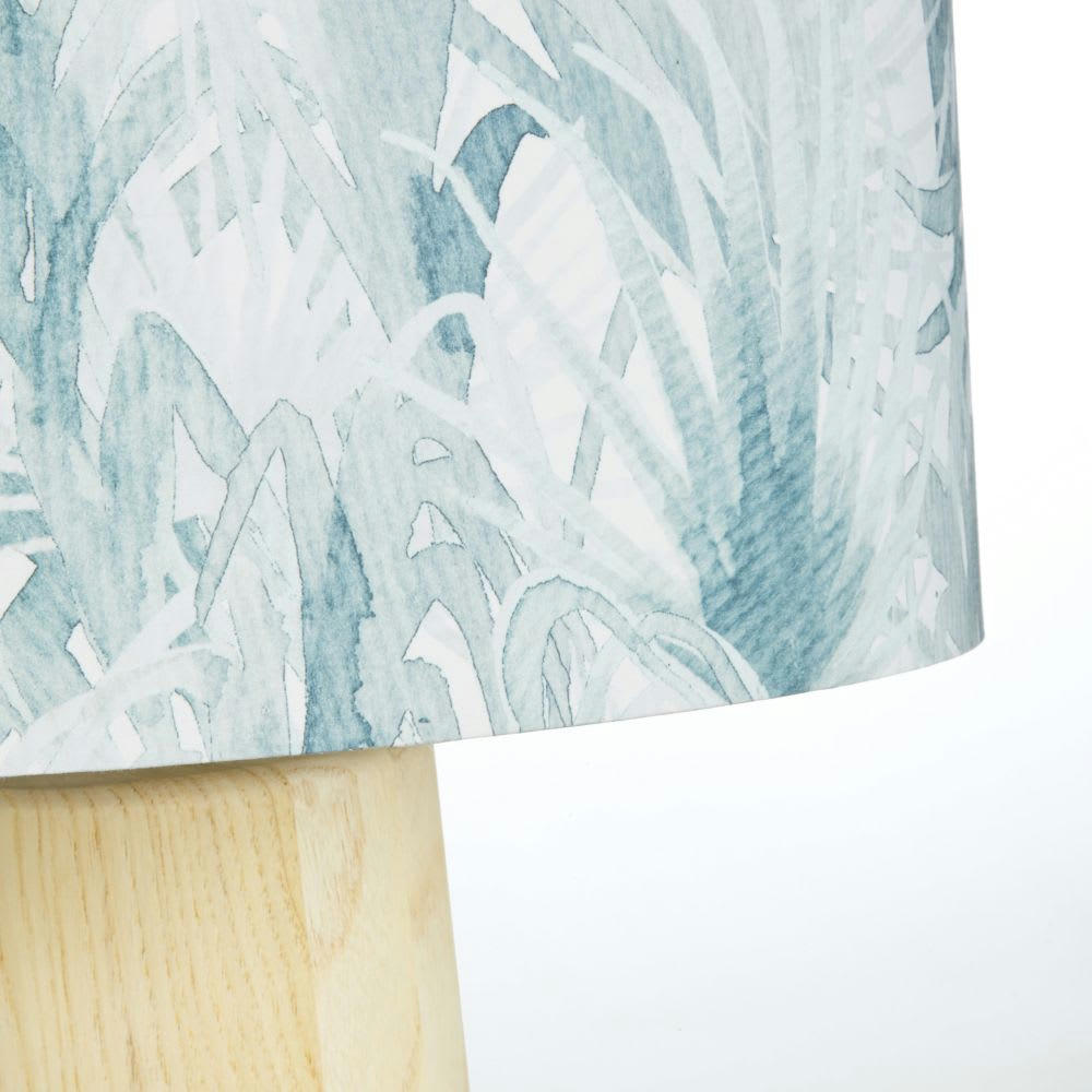 SAINTE-MAXIME - Lampe en bois d'ailante abat-jour en coton imprimé feuillage bleu
