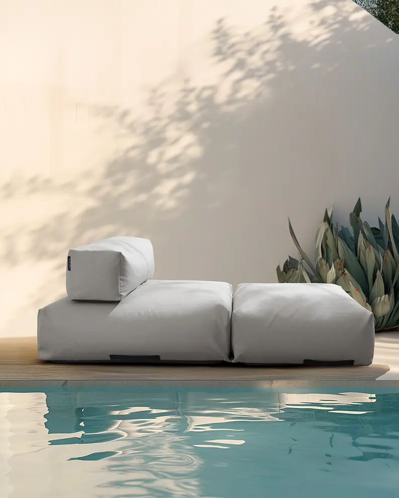 Pool-Sofa Spa