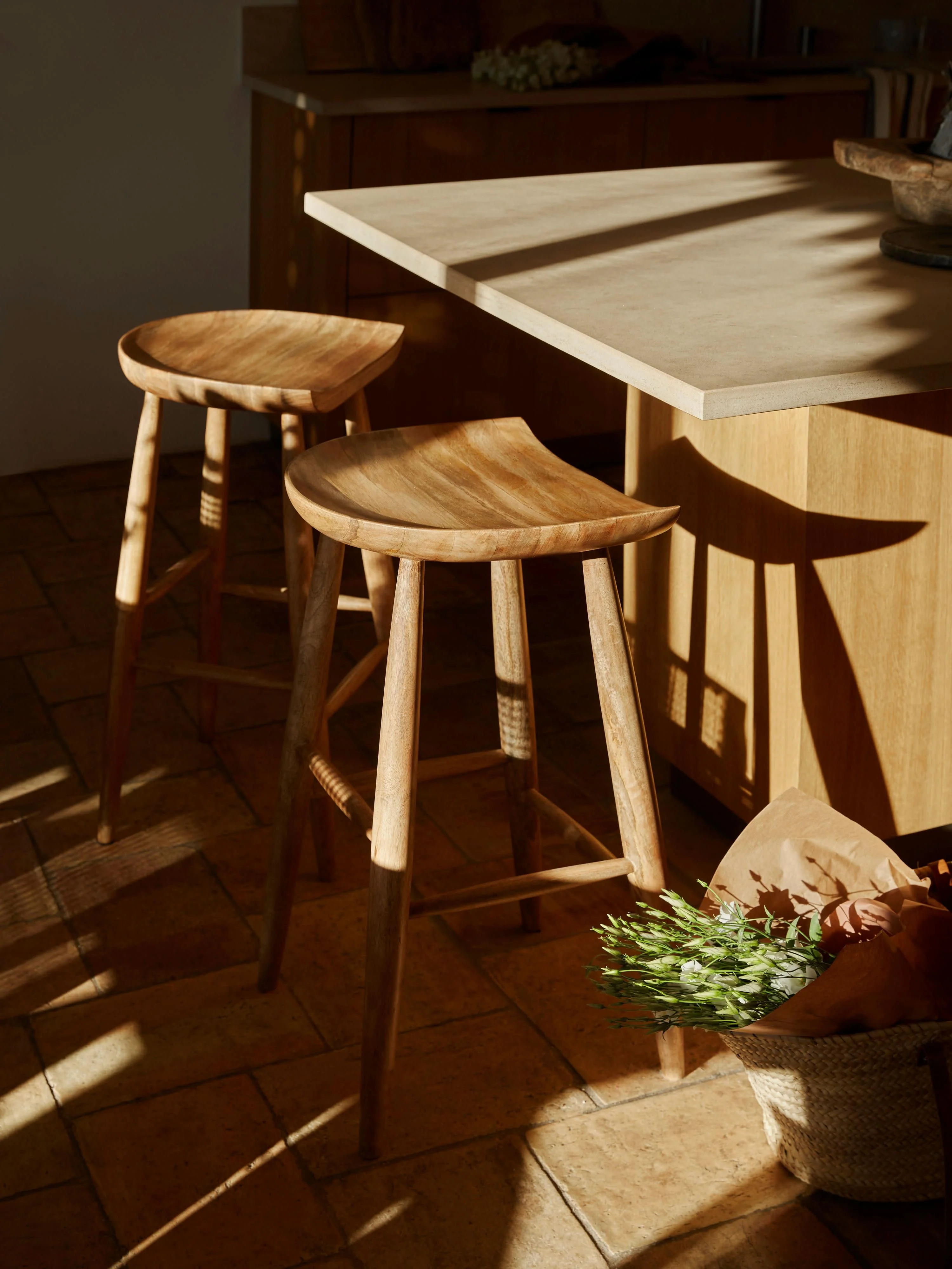 Barhocker Nino aus Mangoholz