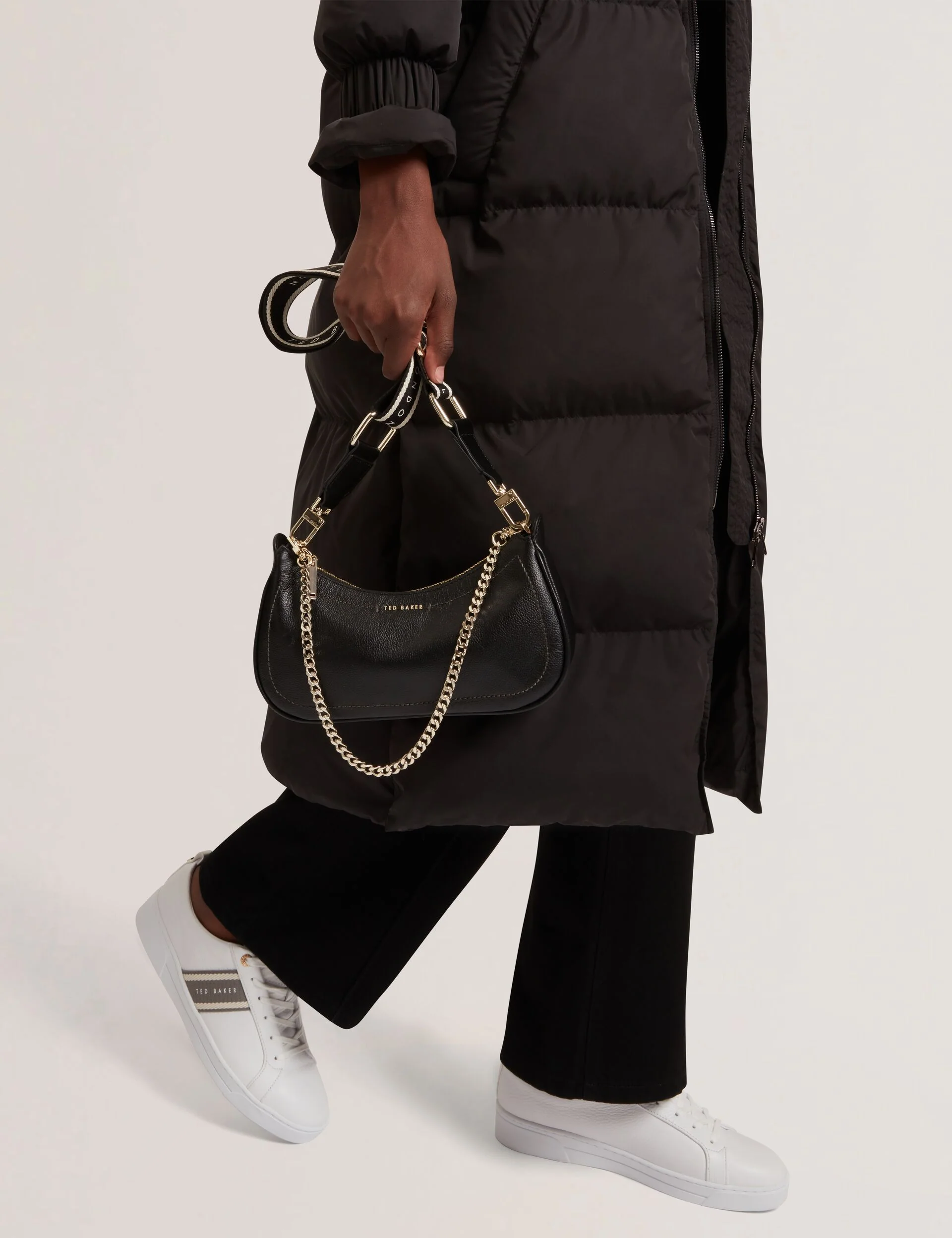 LAARNA | BLACK